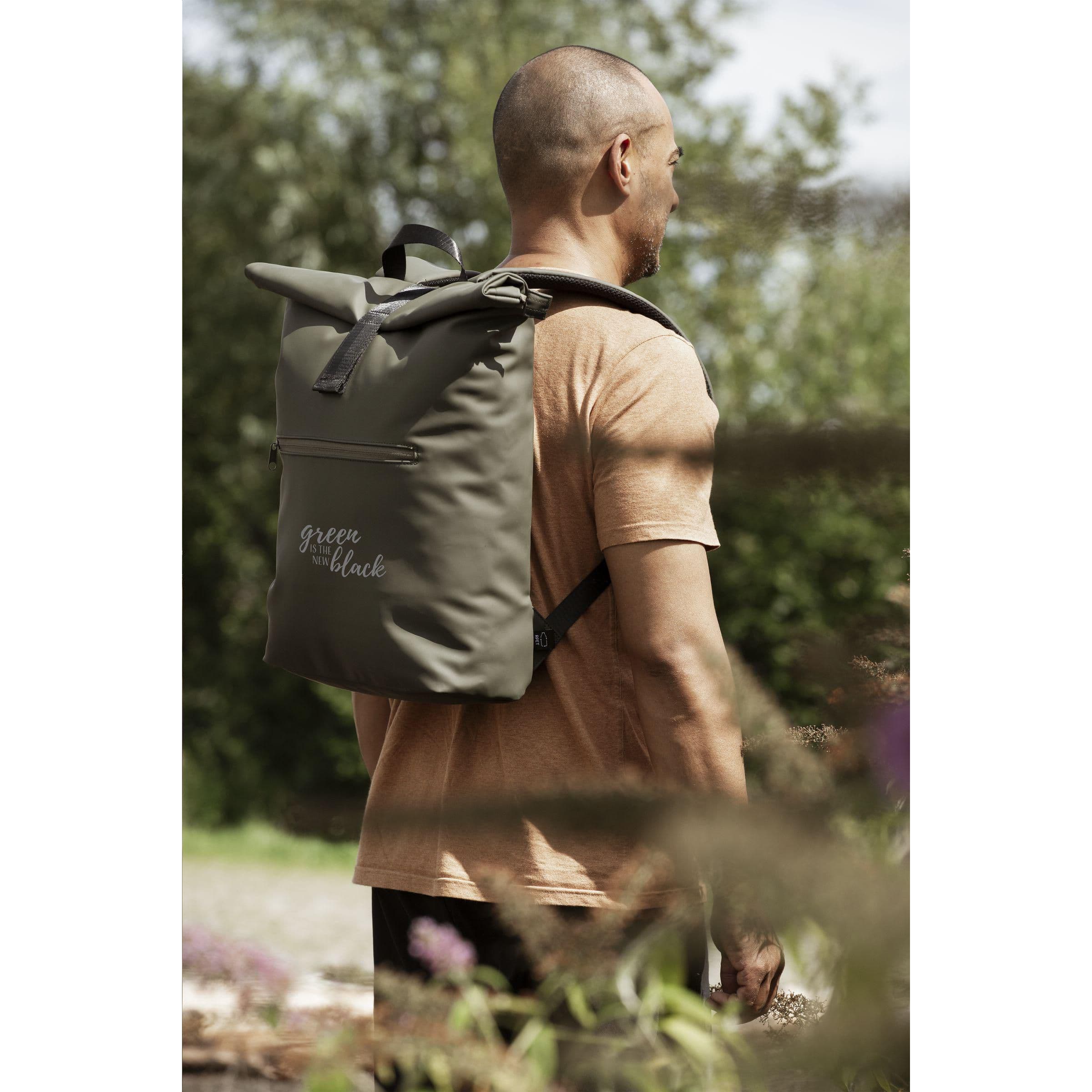 Sac à dos Lennon RCS recyclé Roll-Top en situation