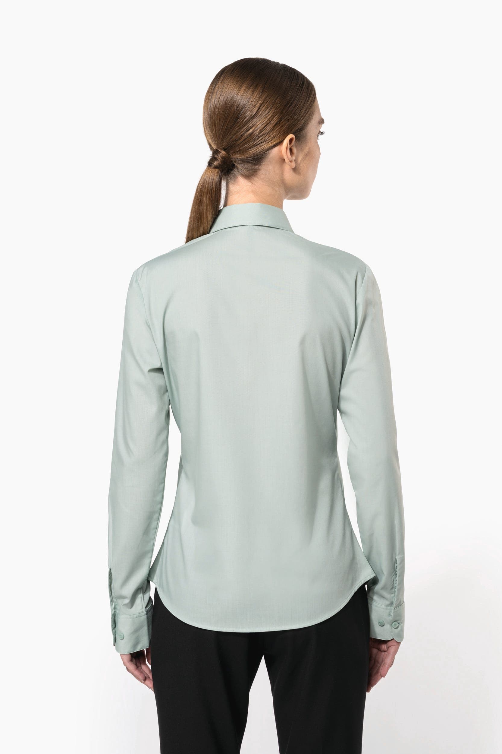 Chemise popeline polycoton entretien facile femme en situation
