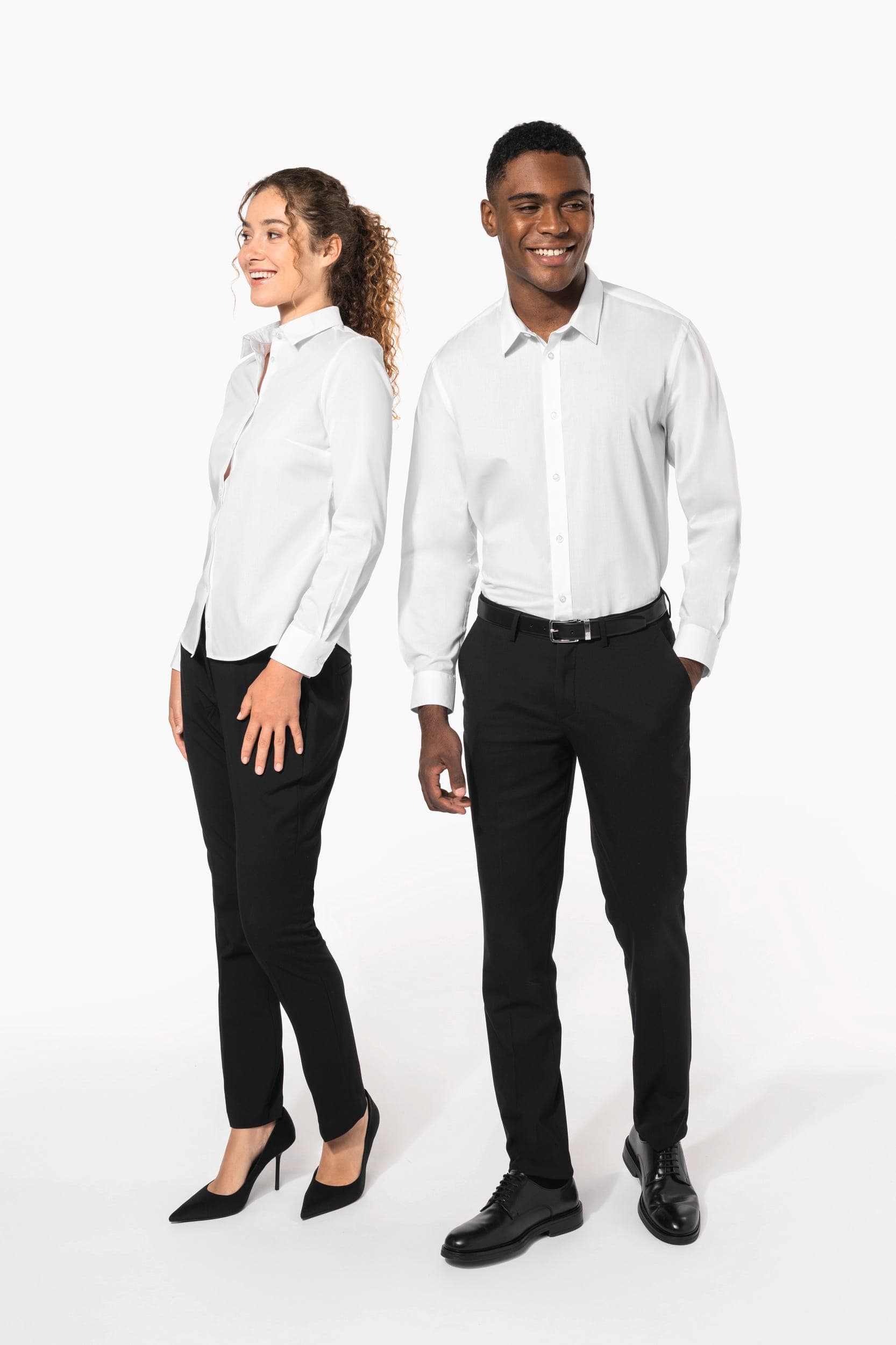 Chemise popeline polycoton sans poche entretien facile homme en situation