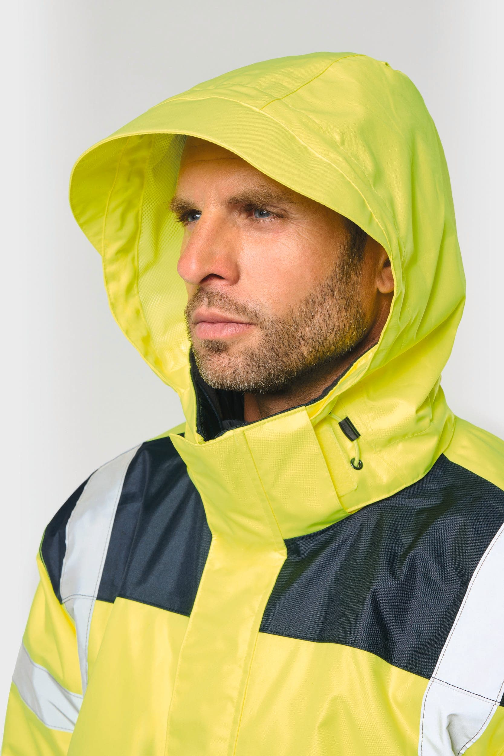 Parka de sécurité recyclée 4 en 1 unisexe en situation