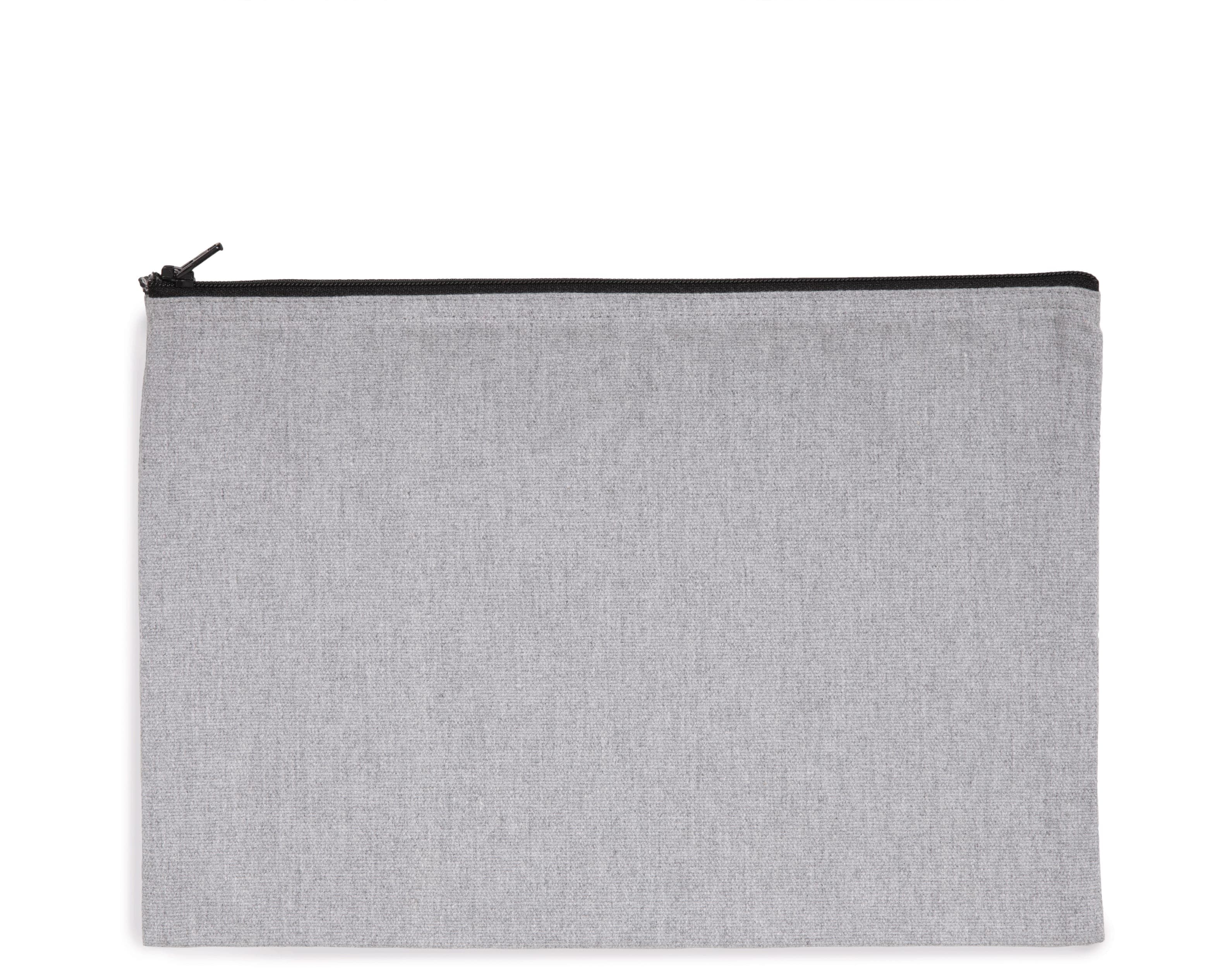Pochette zippée recyclée en situation