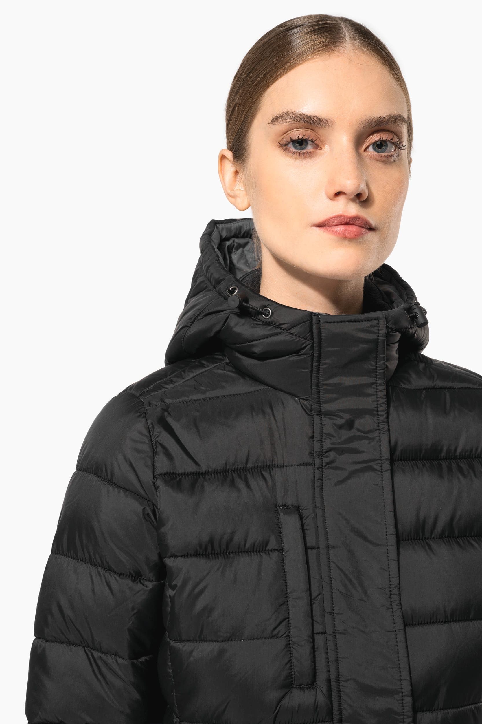 Parka doudoune légère à capuche femme en situation