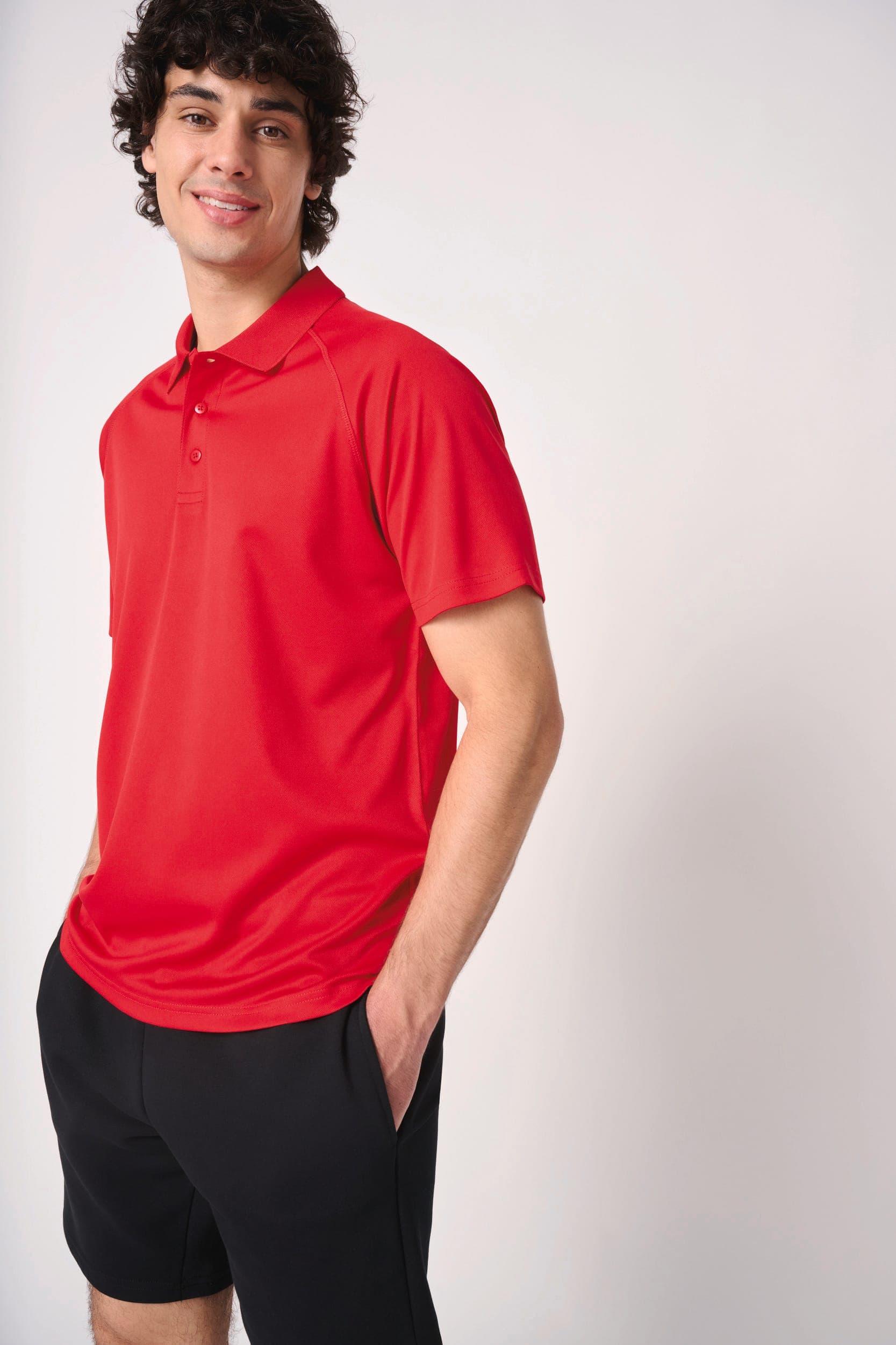 Polo sport homme en situation