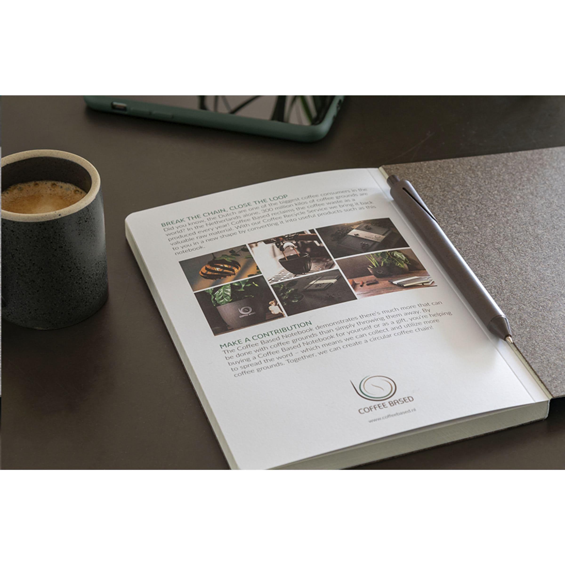 Carnet de notes Coffee A5 en situation