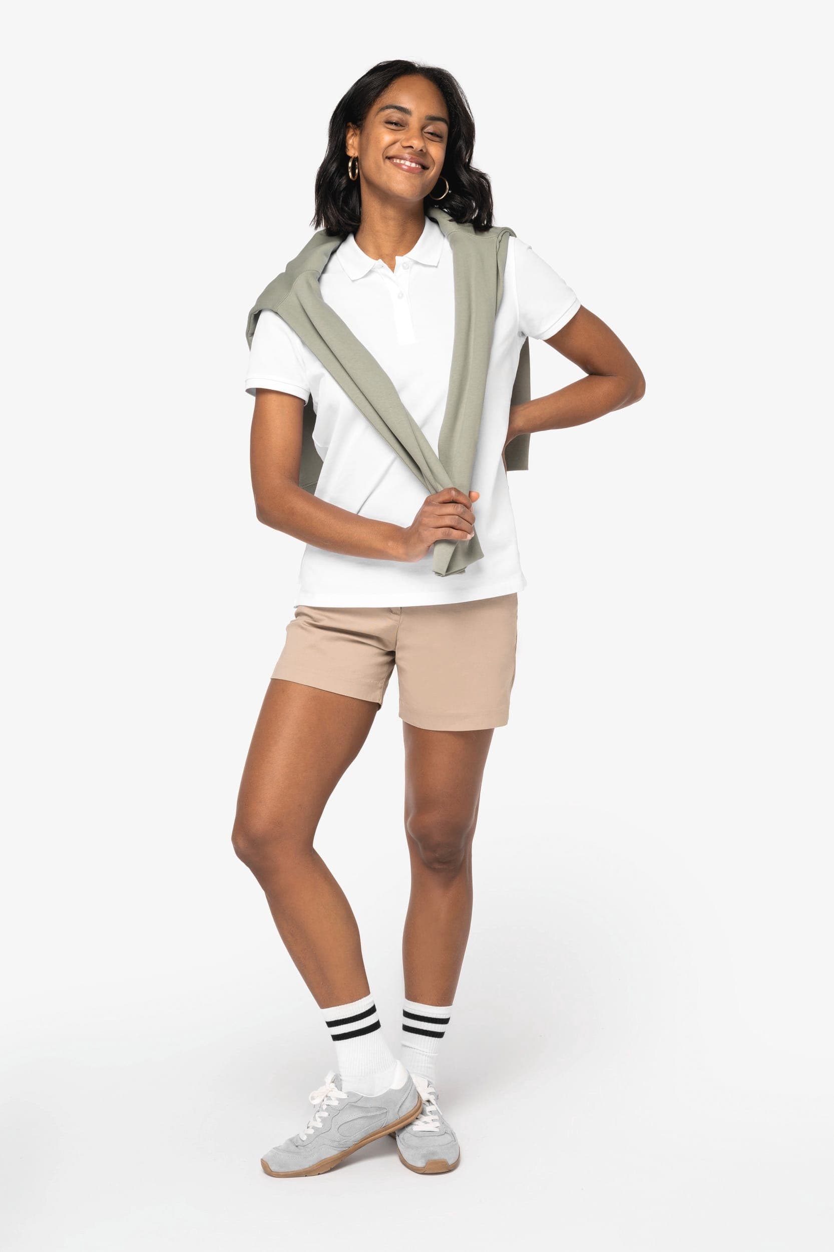 Bermuda chino écoresponsable femme en situation