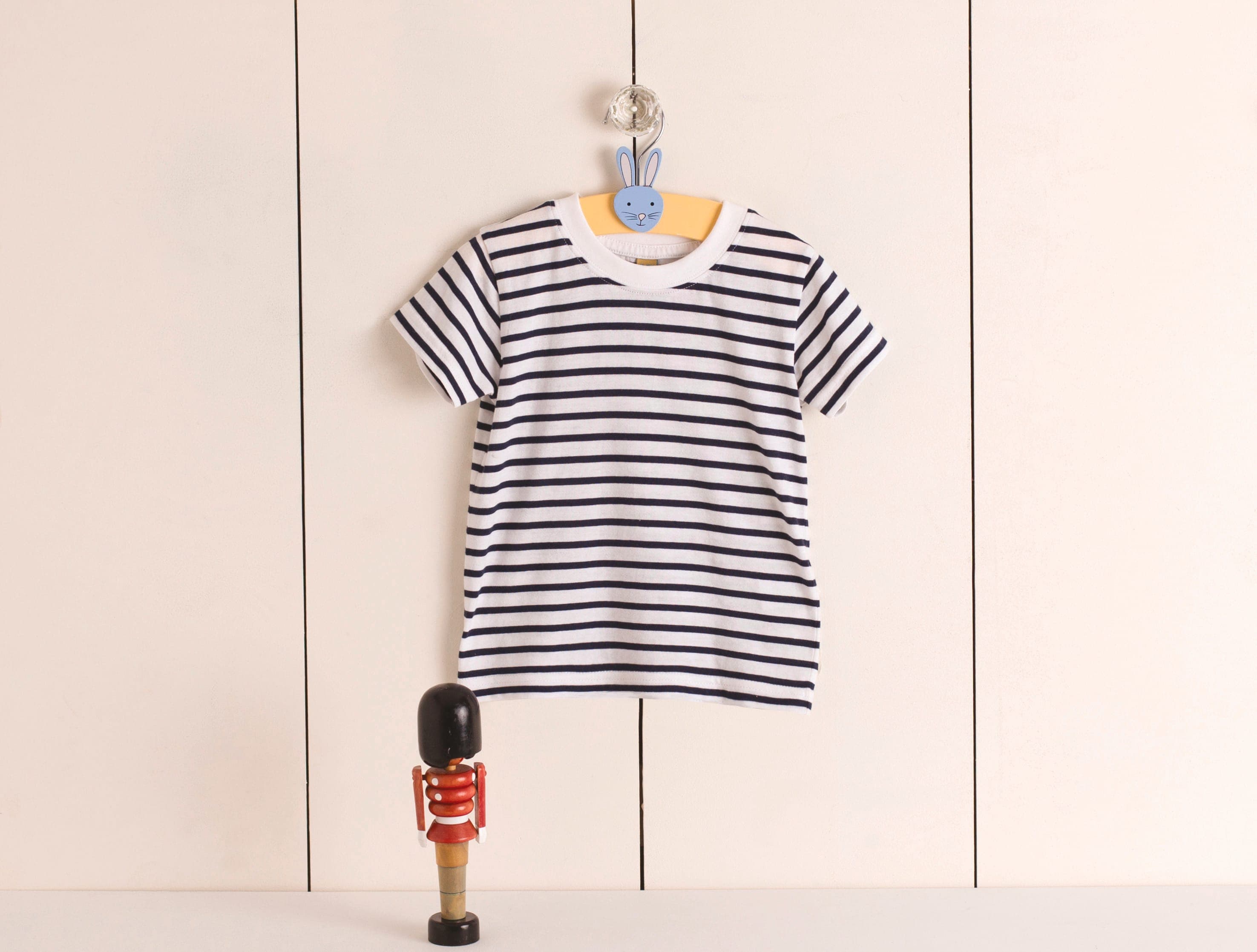 T-shirt rayé manches courtes en situation
