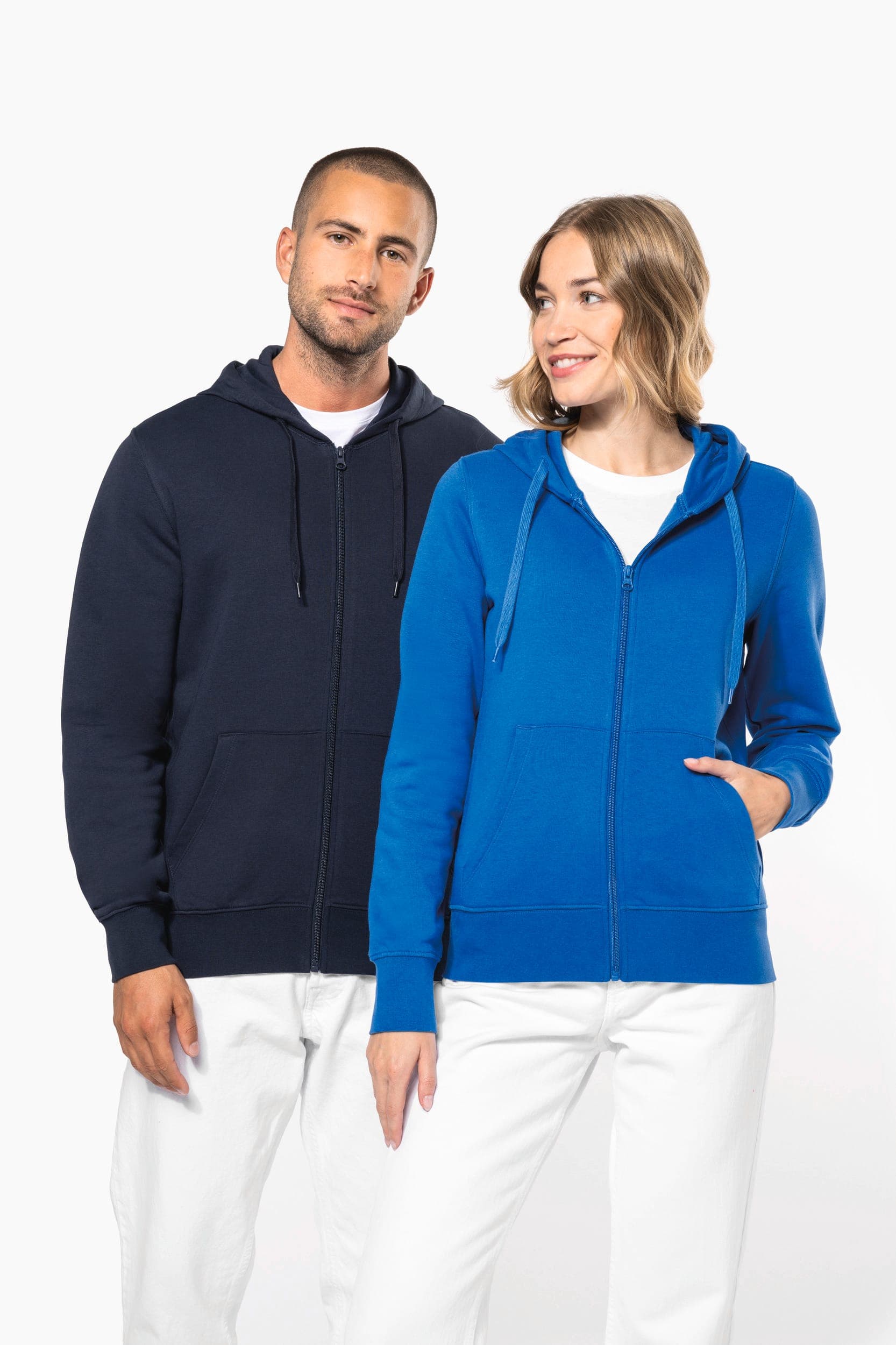 Sweat-shirt écoresponsable zippé à capuche homme en situation
