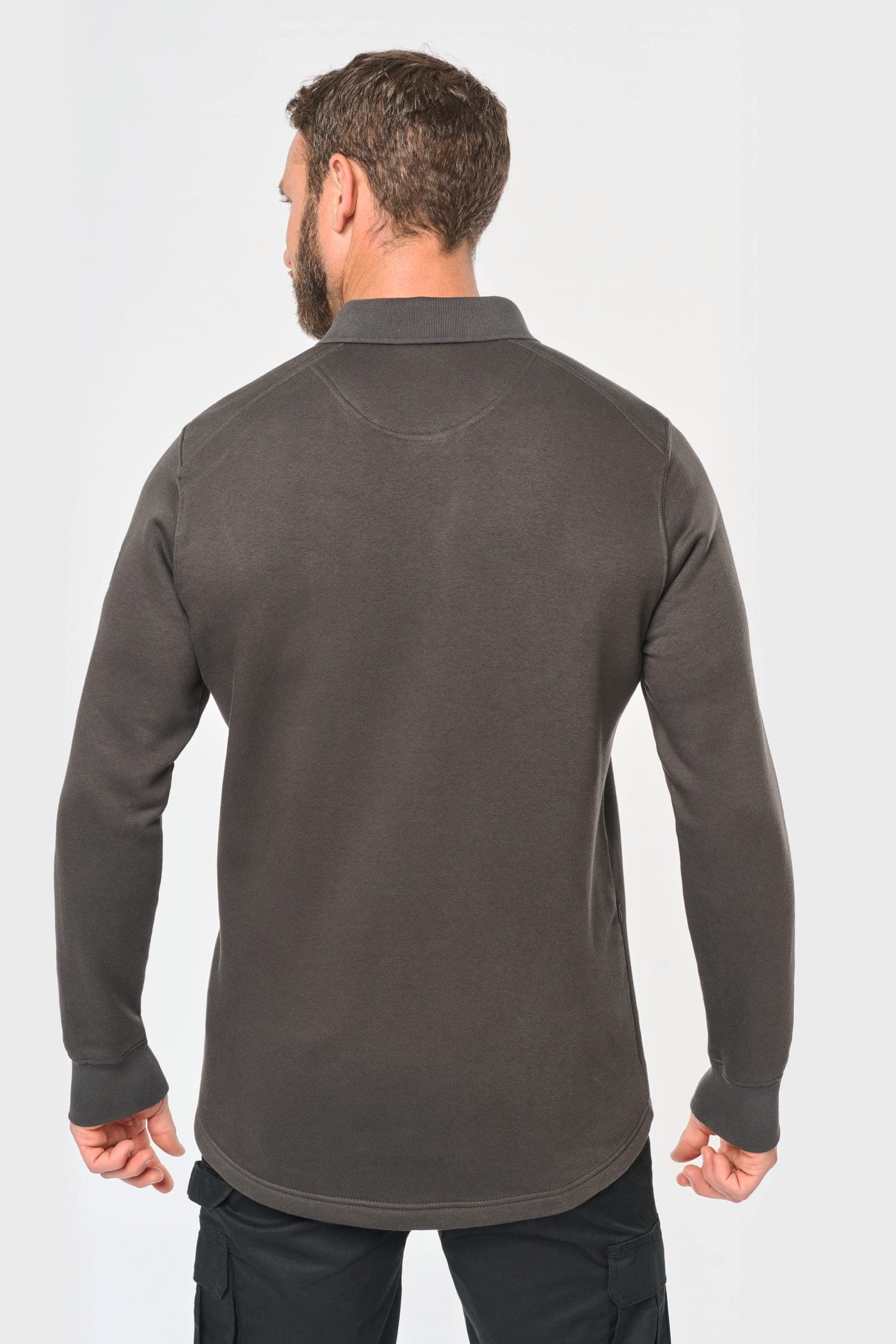 Sweat-shirt col polo homme en situation