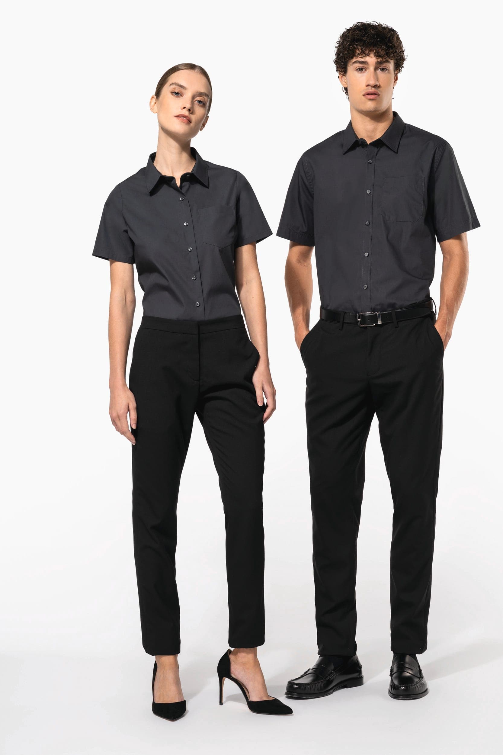 Chemise popeline manches courtes femme en situation