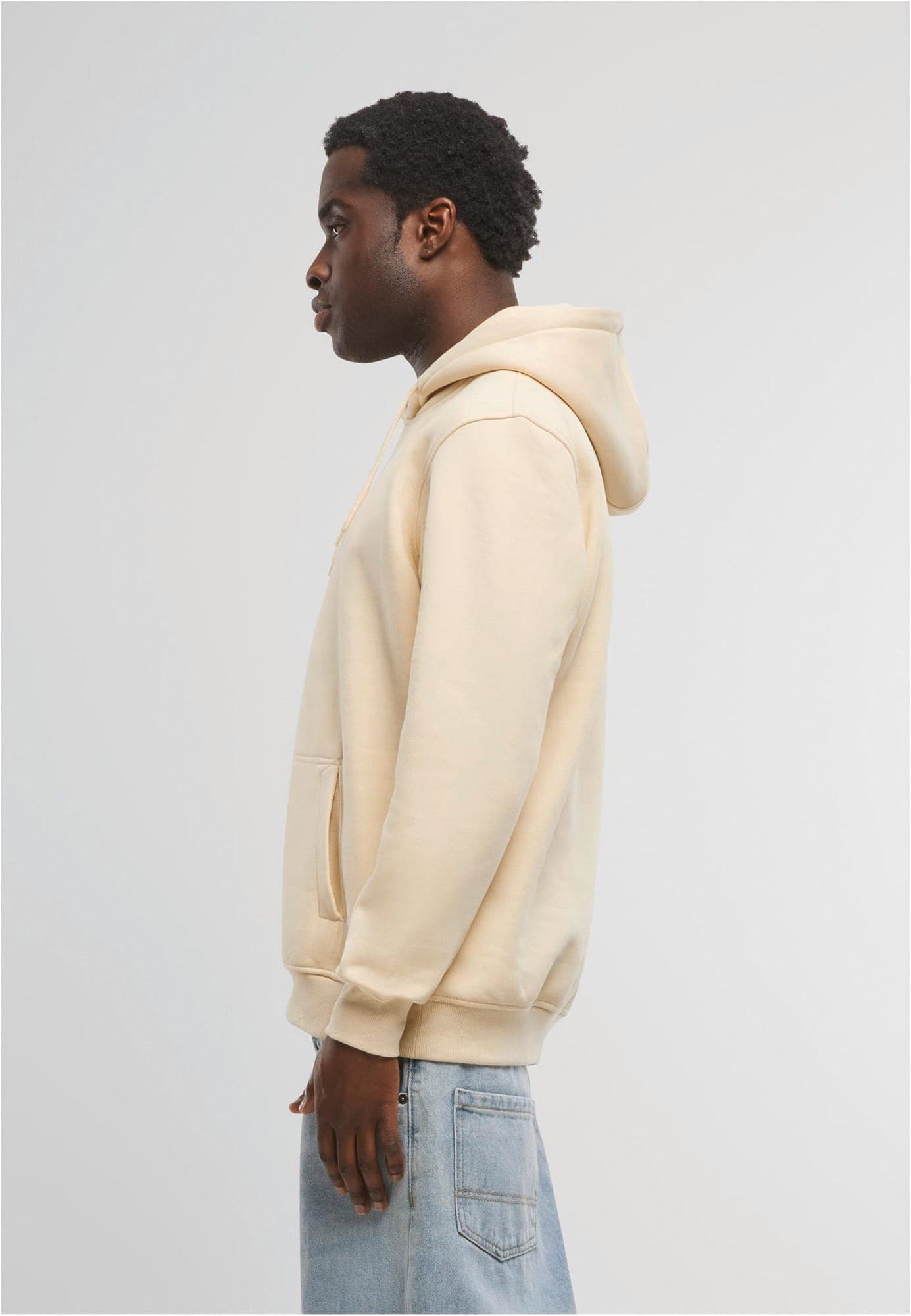 Sweat à capuche lourd en situation