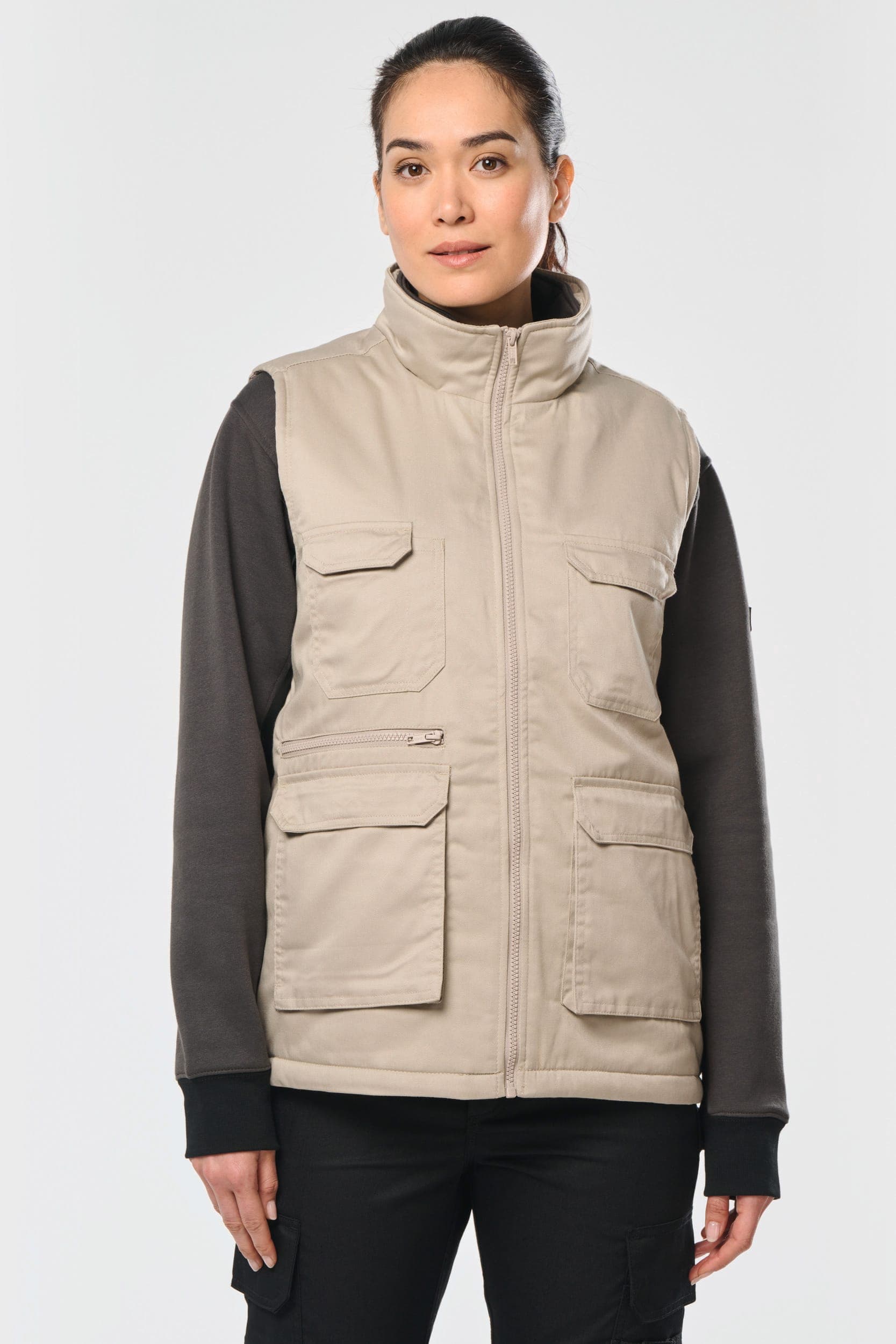 Gilet polycoton multipoches rembourré unisexe en situation