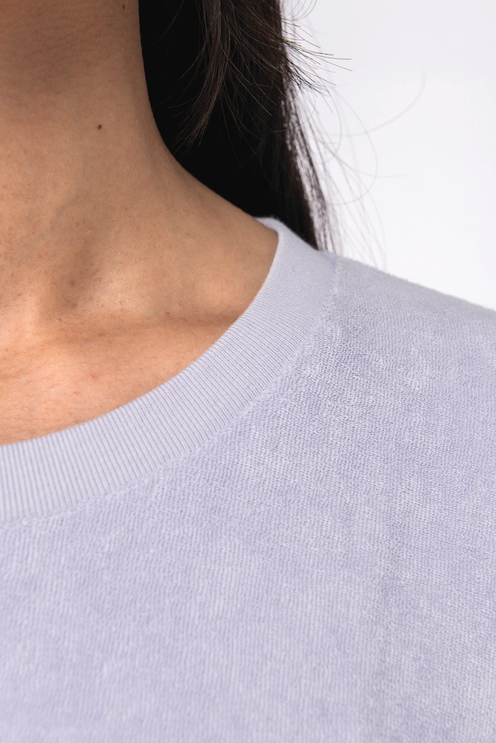 Sweat-shirt écoresponsable en éponge femme en situation