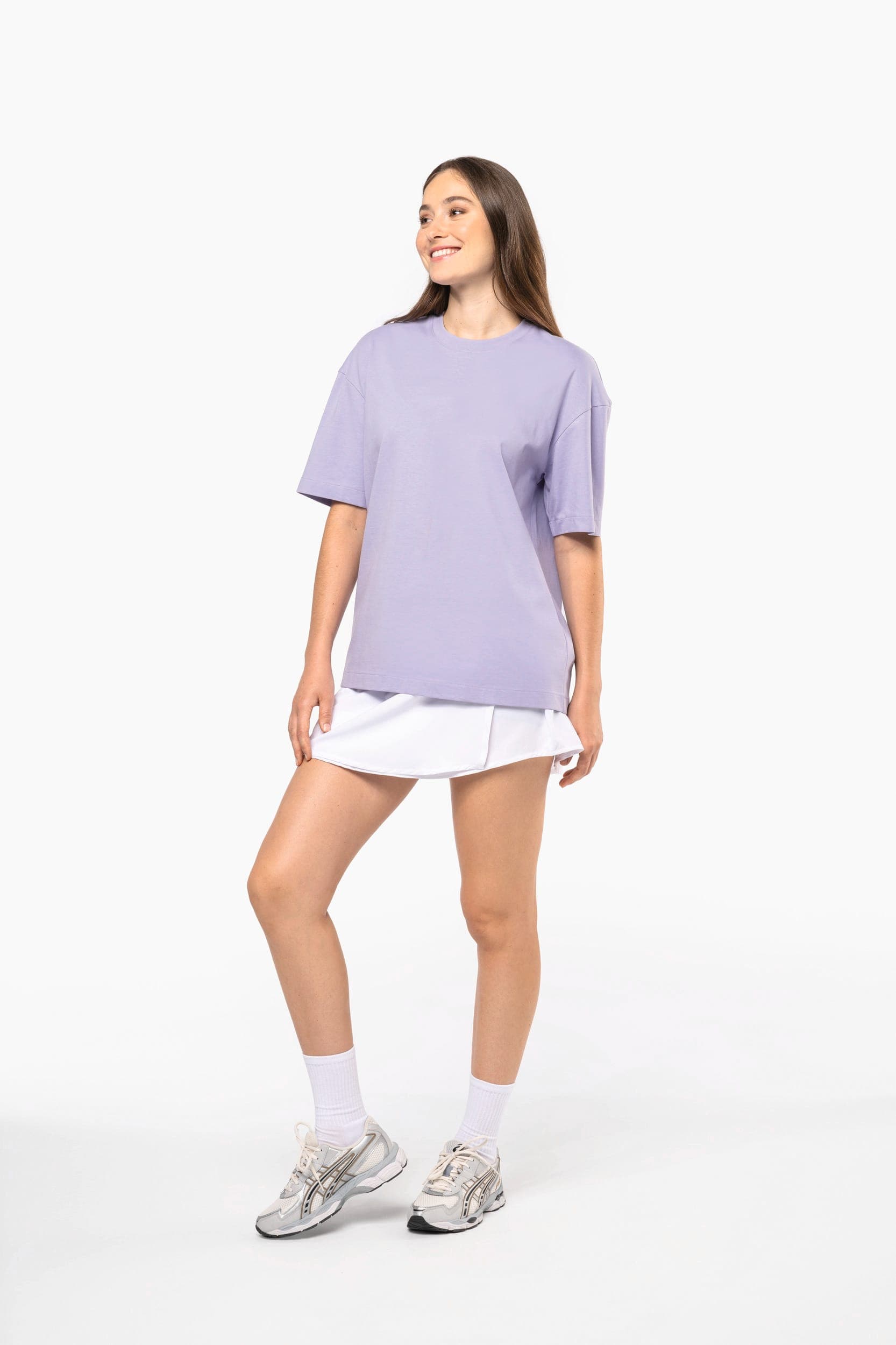 T-shirt unisexe oversize manches courtes en situation