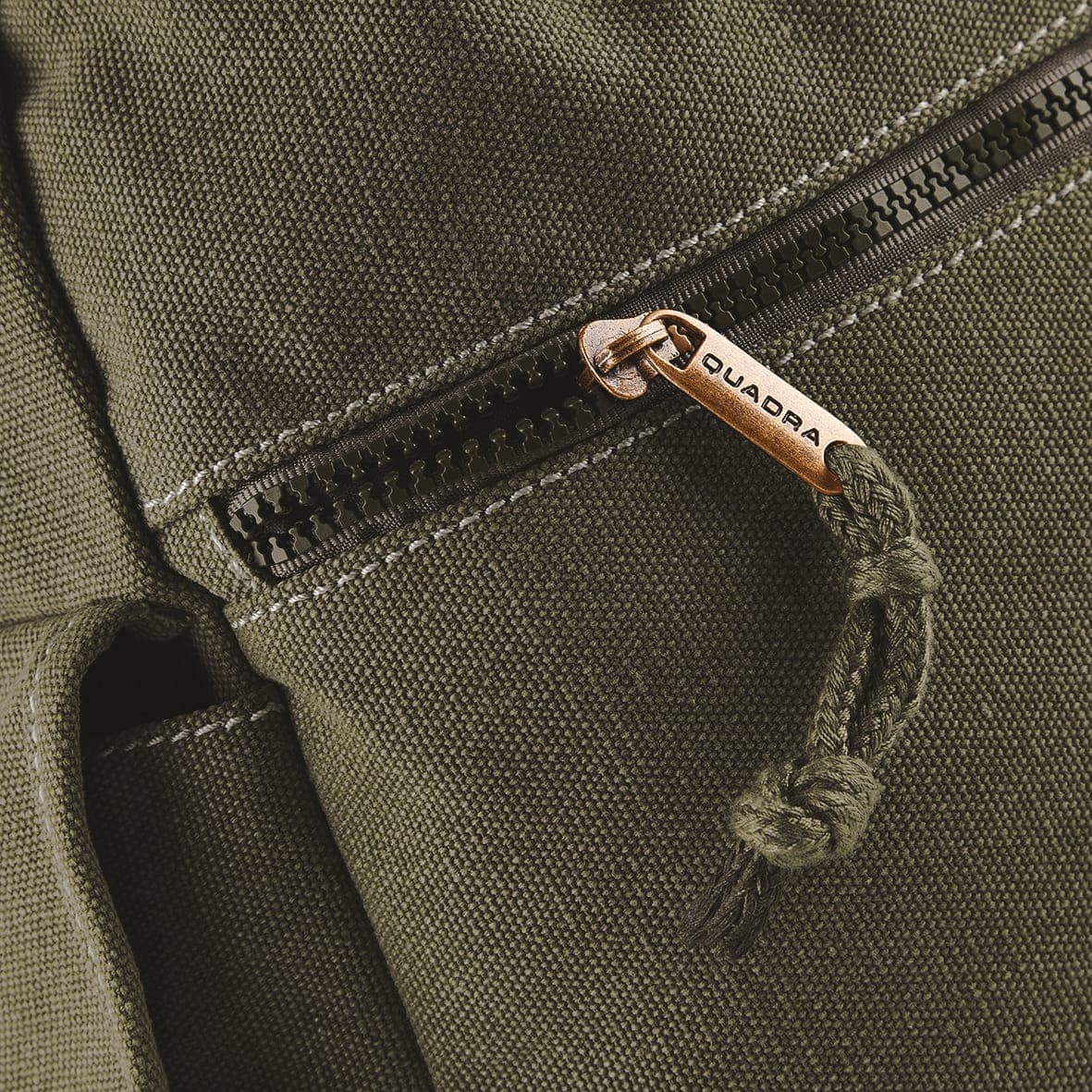 Sac à dos vintage en toile en situation