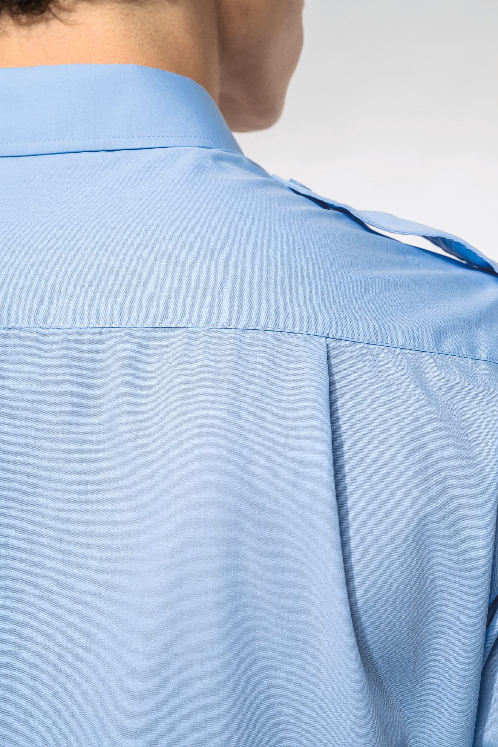 Chemise pilote manches longues homme en situation