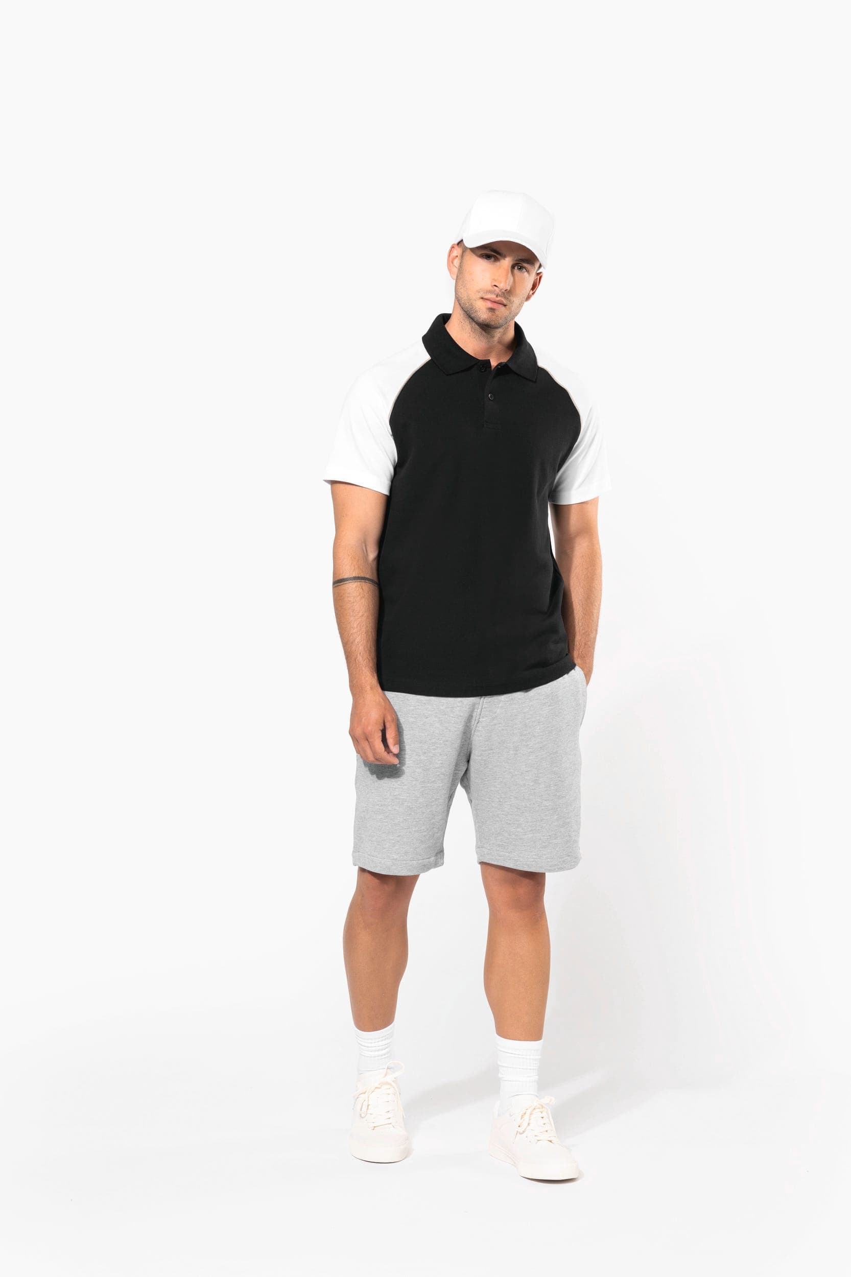 Polo baseball manches courtes en situation