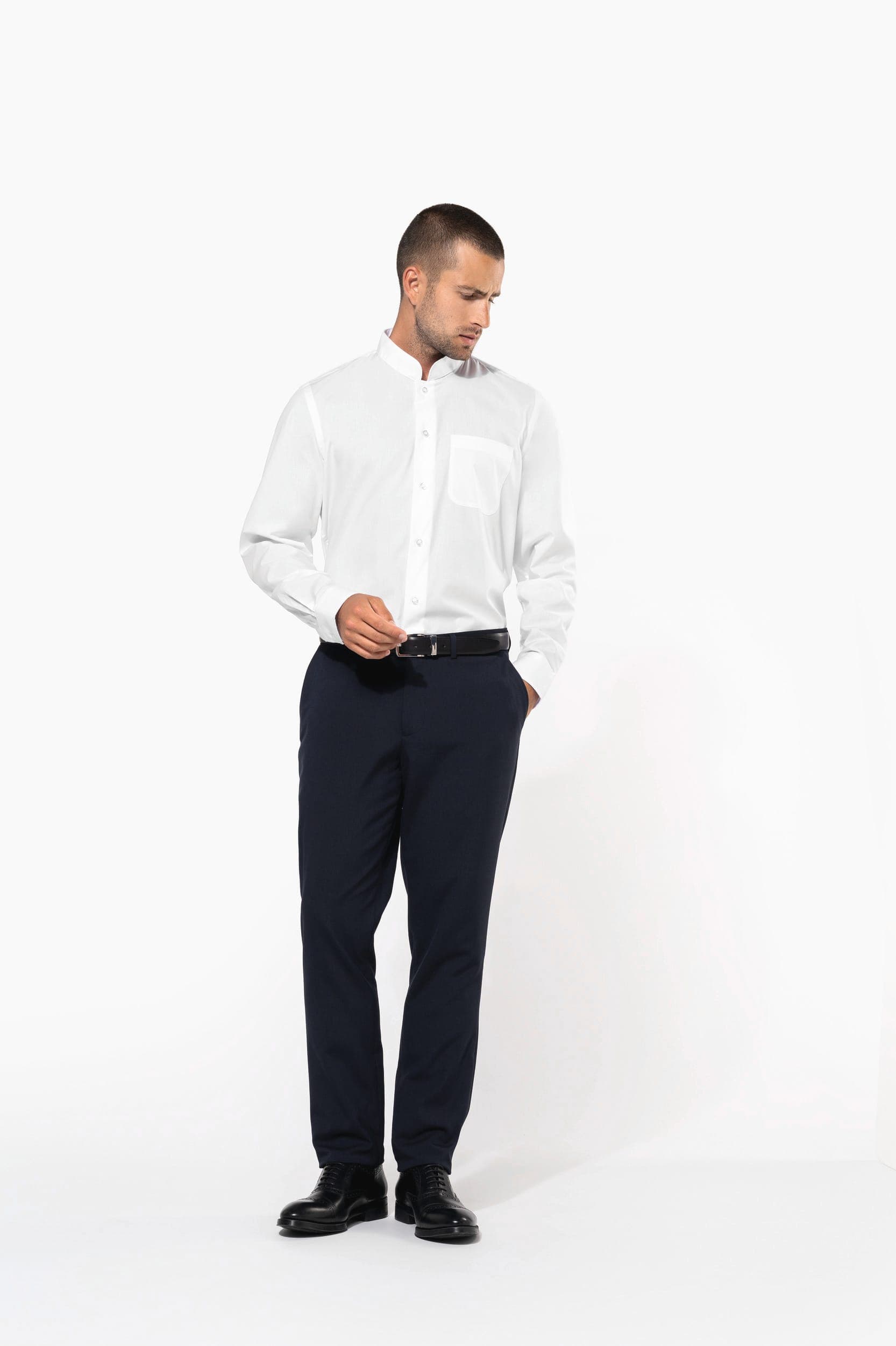 Chemise col mao manches longues en situation