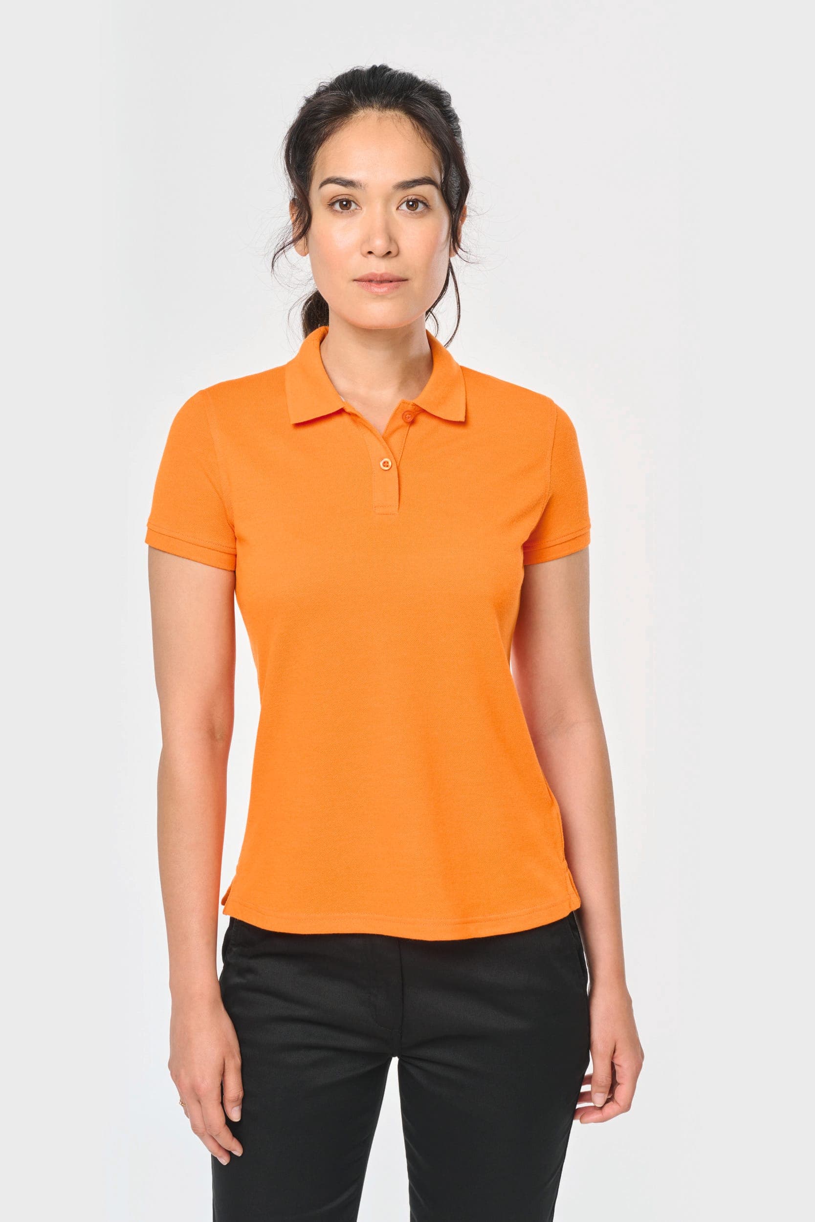 Polo manches courtes femme en situation