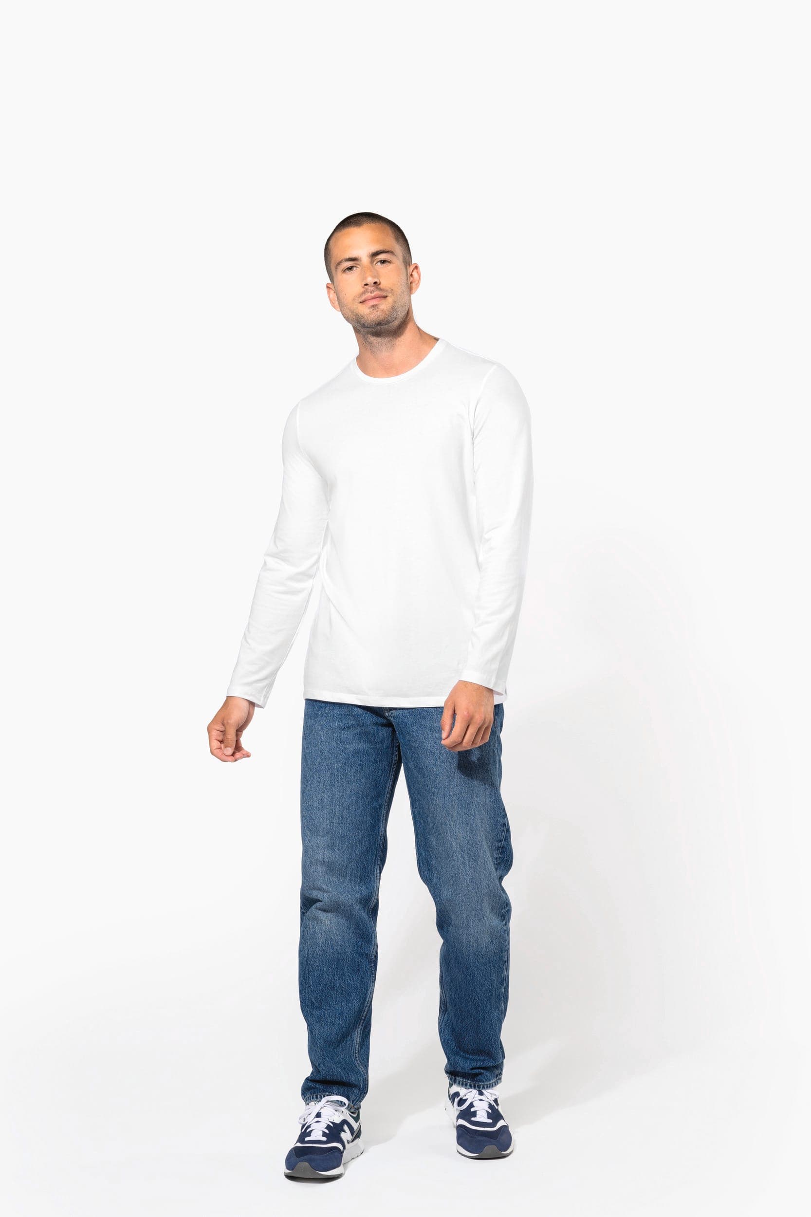 T-shirt col rond manches longues homme en situation