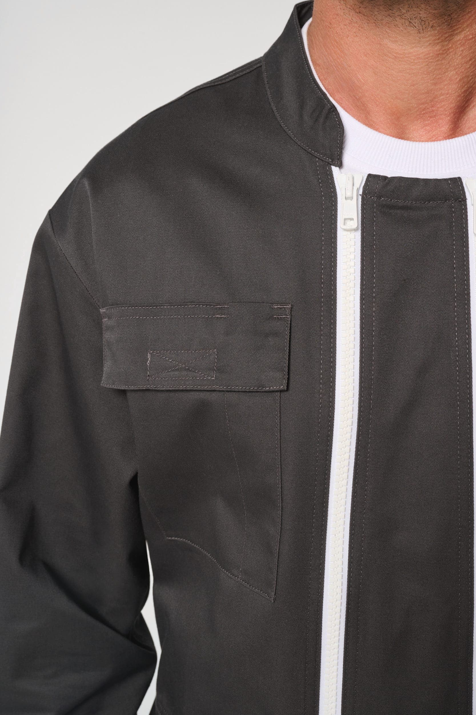 Combinaison double zip unisexe en situation