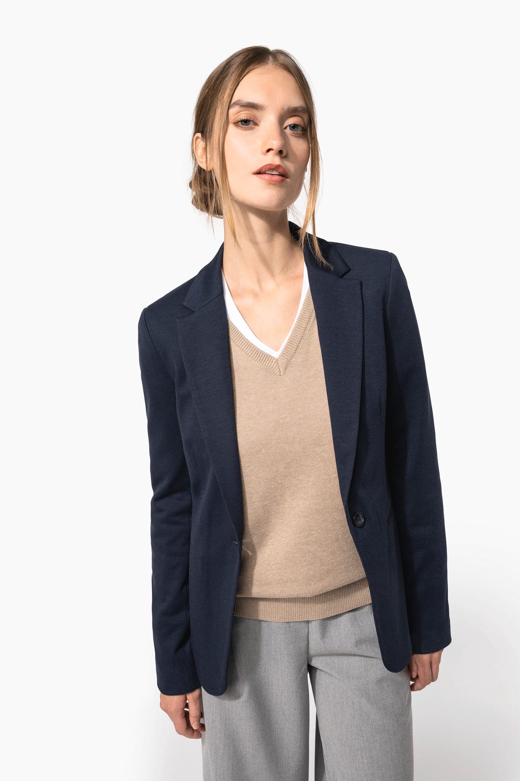 Veste maille femme en situation