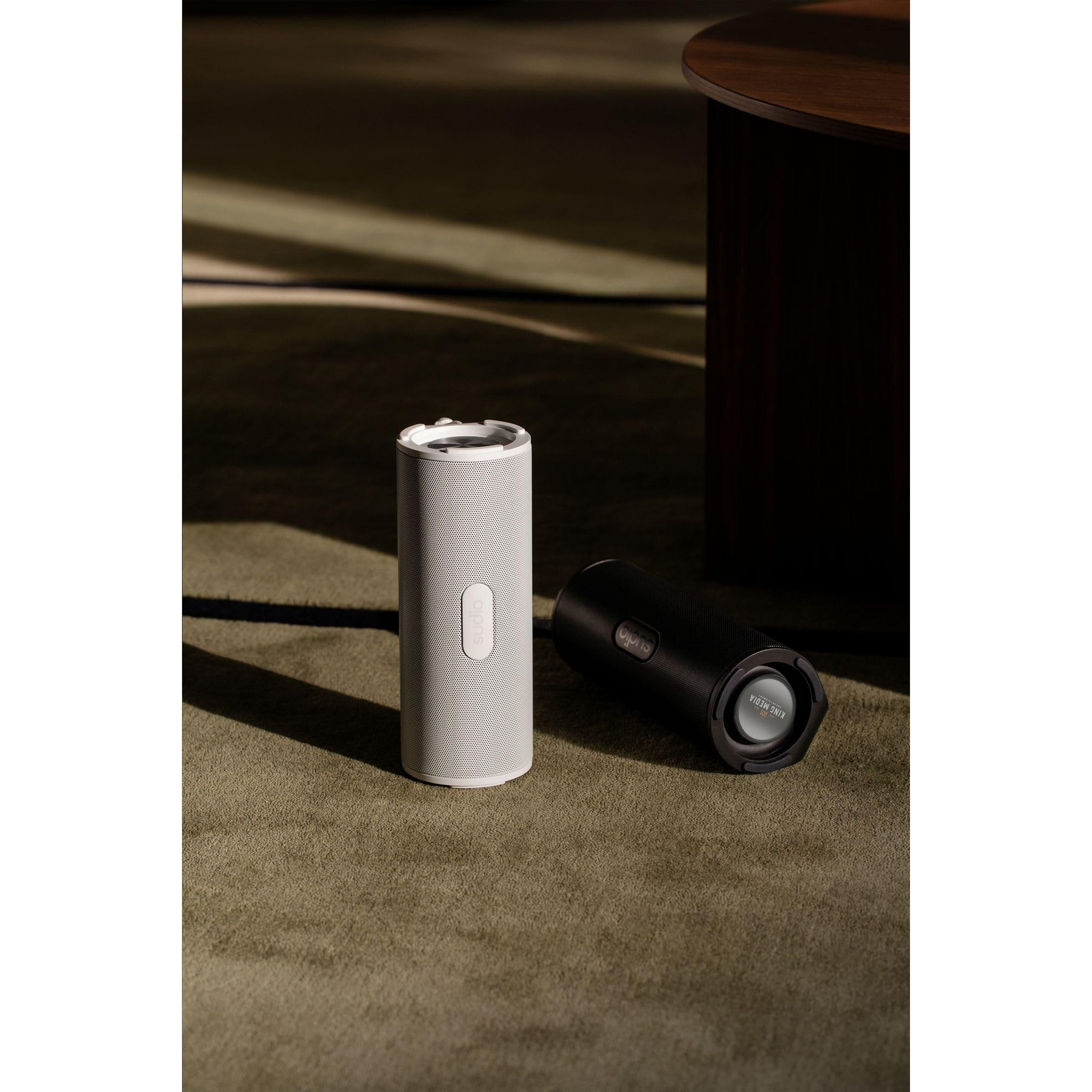 Enceinte Bluetooth Sudio F4 en situation