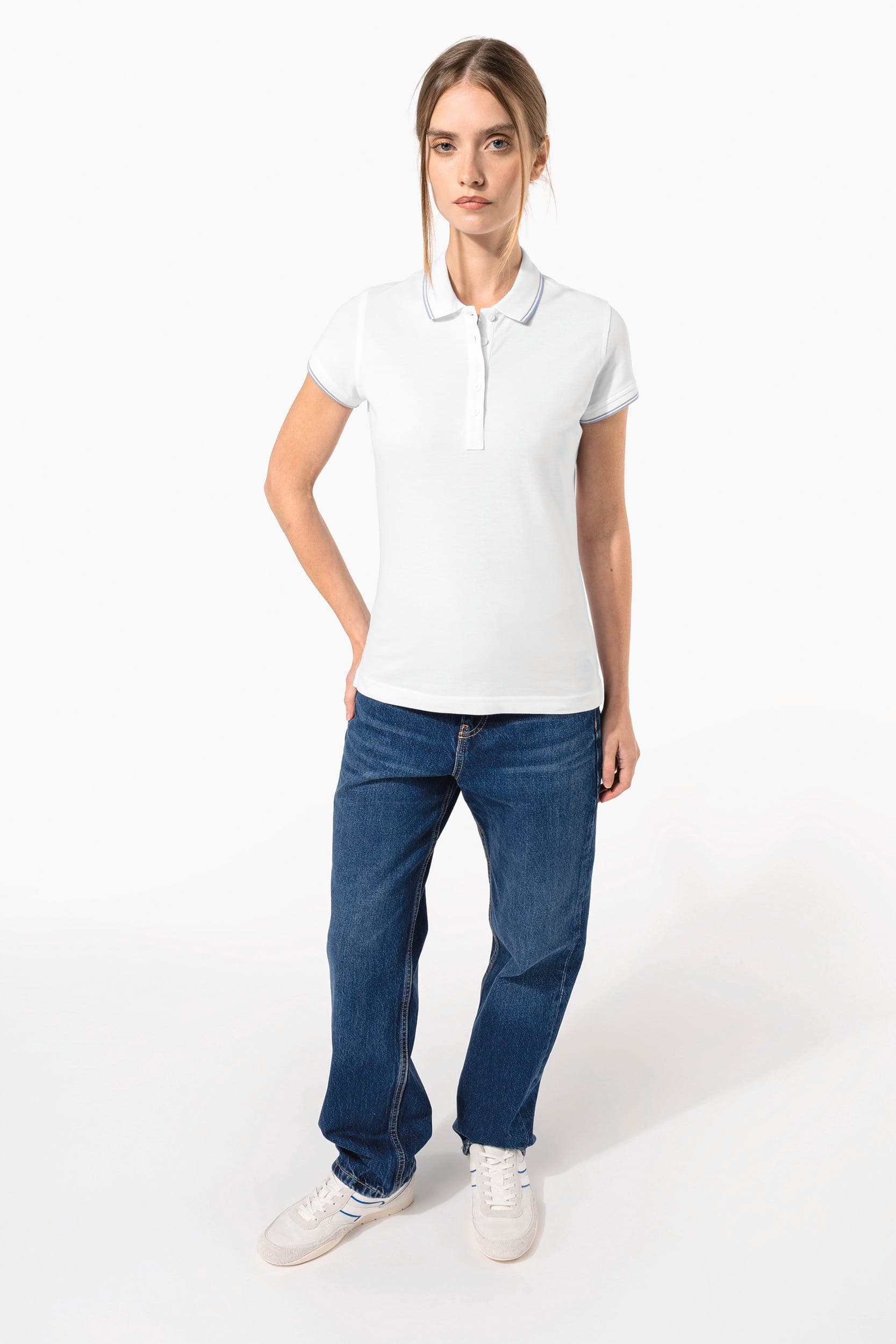 Polo manches courtes femme en situation