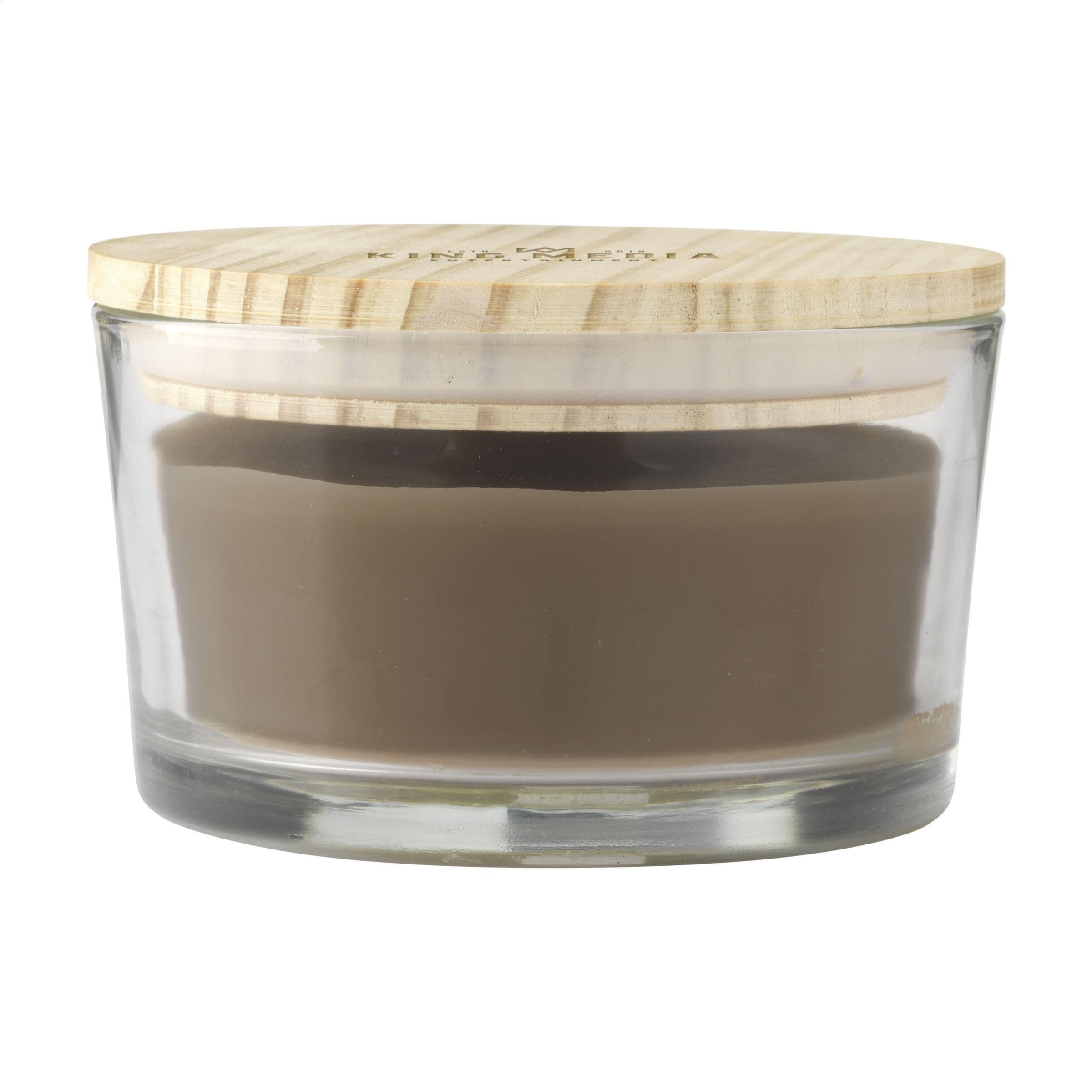 Bougie parfumée Wooosh Flame Dark Amber en situation