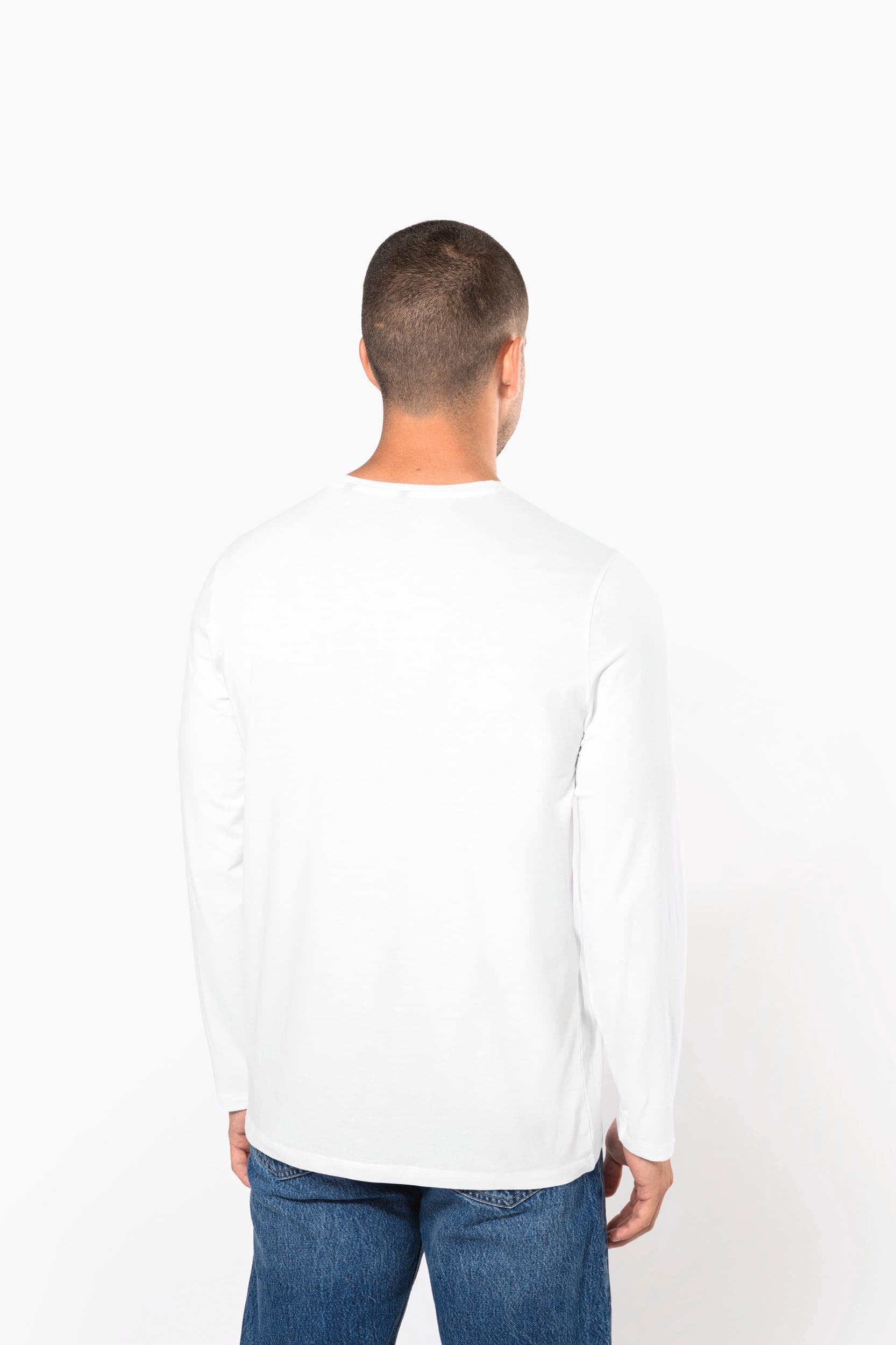 T-shirt col rond manches longues homme en situation