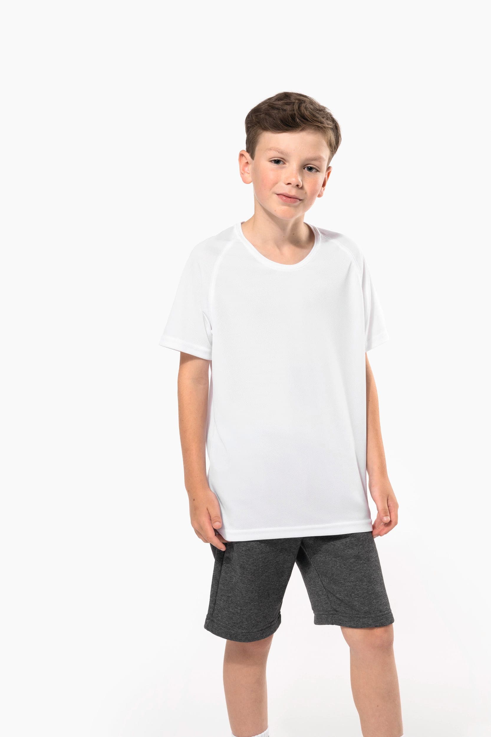 T-shirt sport manches courtes enfant en situation