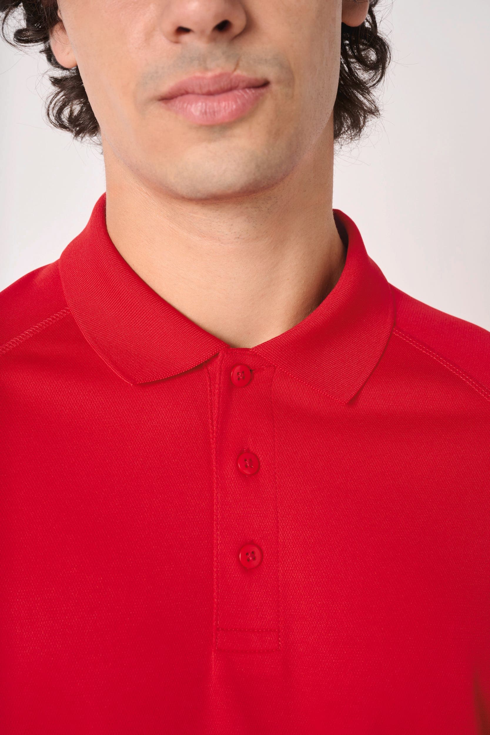 Polo sport homme en situation