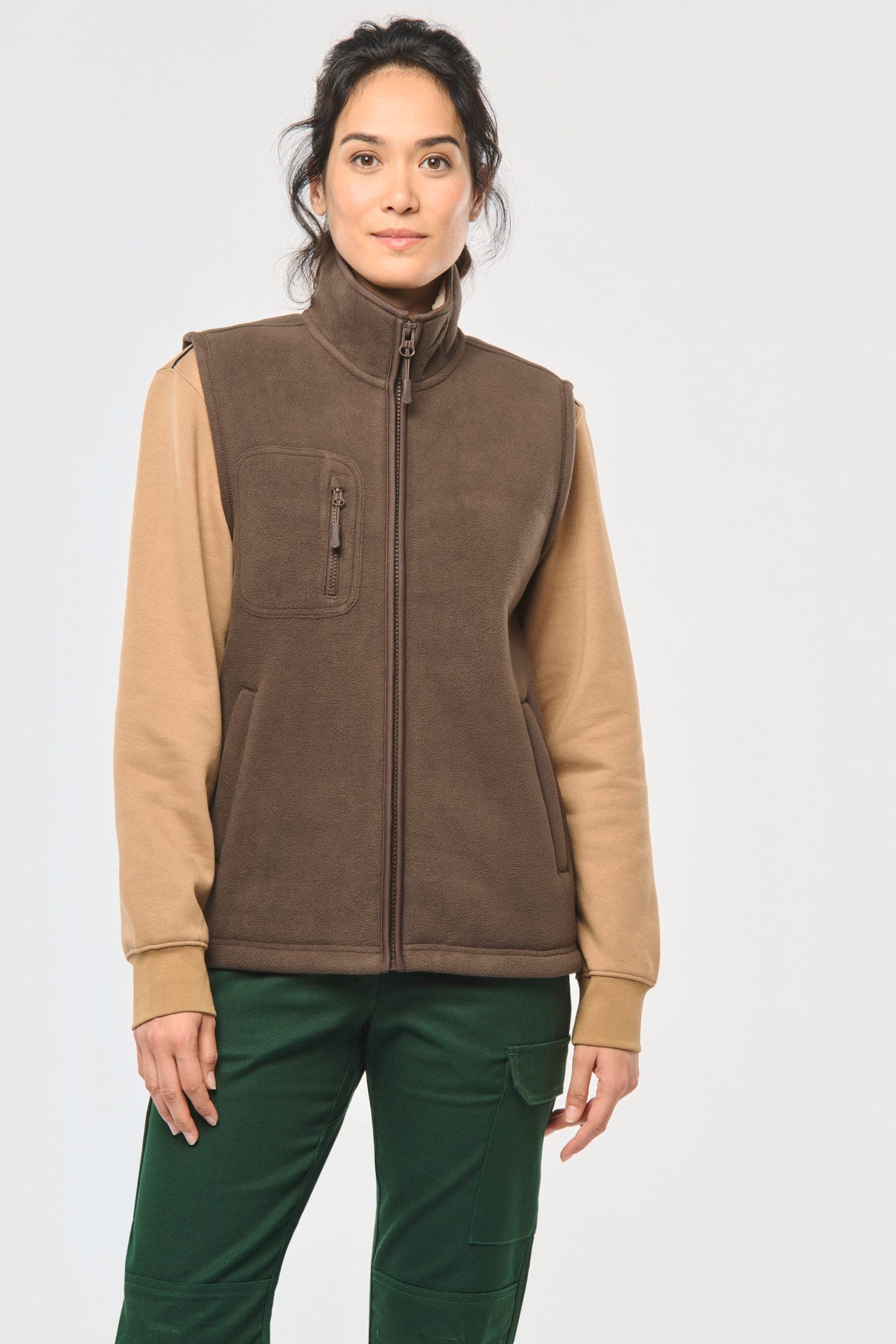 Bodywarmer polaire avec intérieur sherpa unisexe en situation