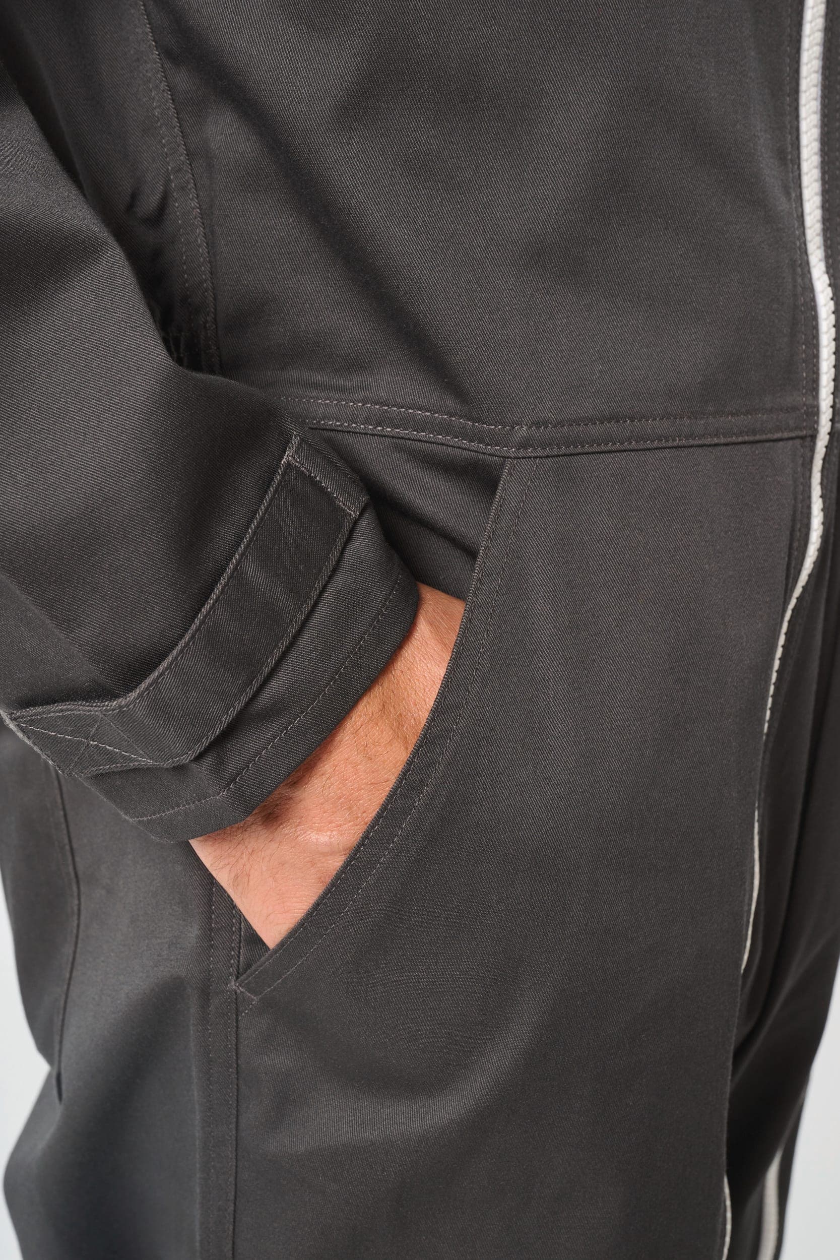Combinaison double zip unisexe en situation