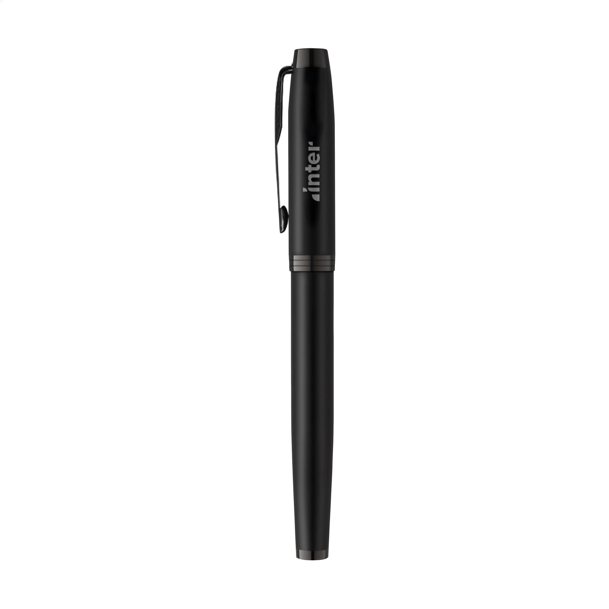 Parker IM Achromatic roller pen noir en situation