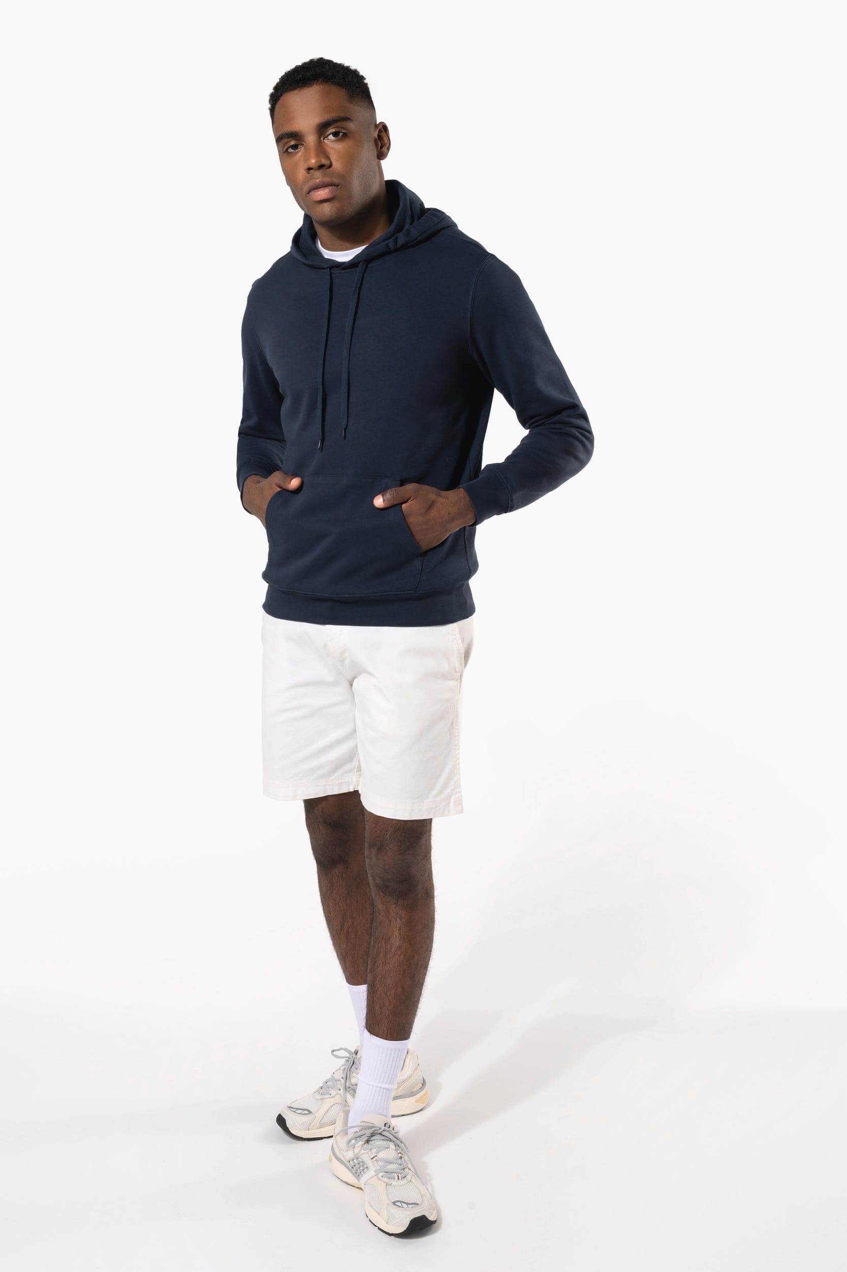 Sweat-shirt à capuche 80/20 unisexe en situation