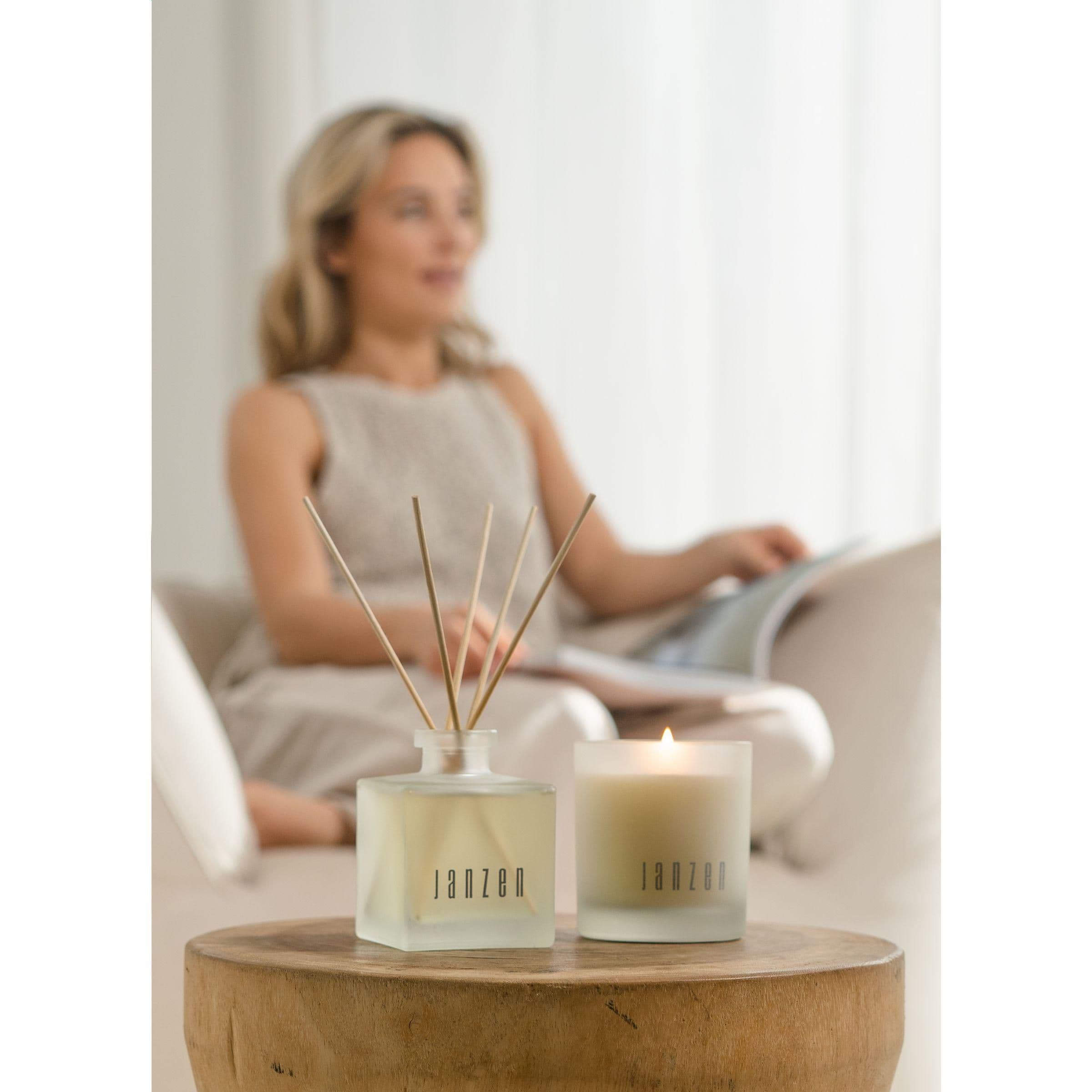 Bâtonnets parfumés Janzen Home Fragrance Black 22 en situation