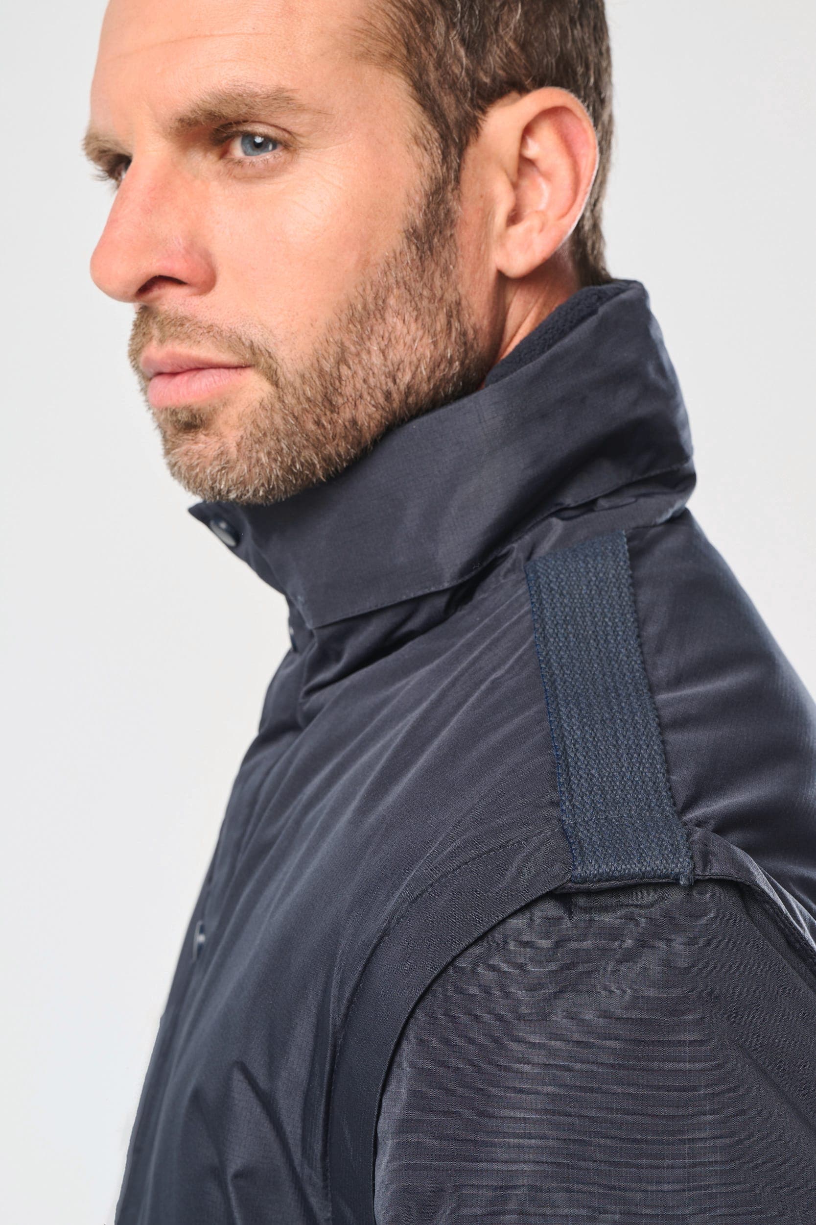Parka workwear manches amovibles homme en situation