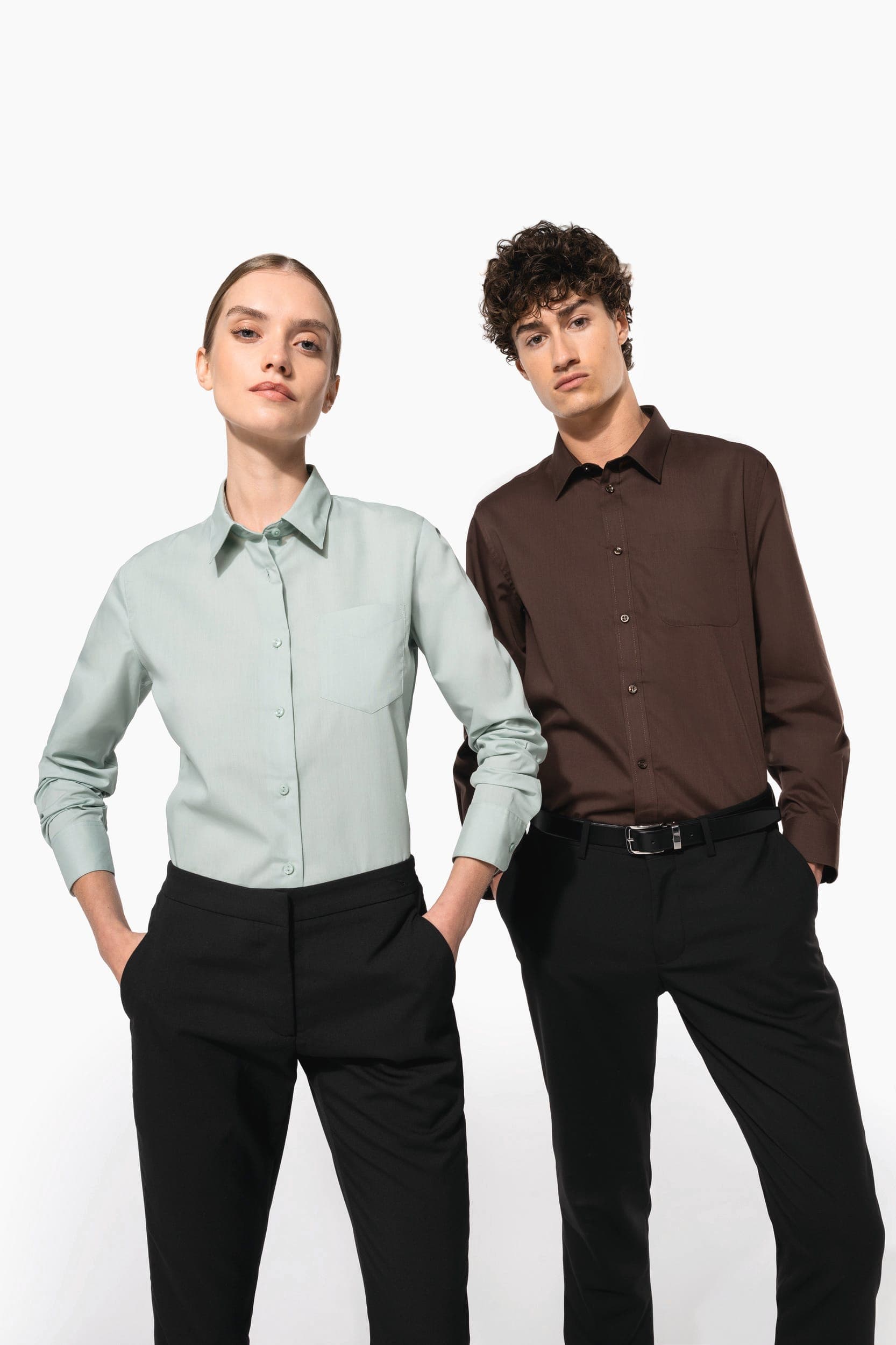 Chemise popeline polycoton entretien facile homme en situation