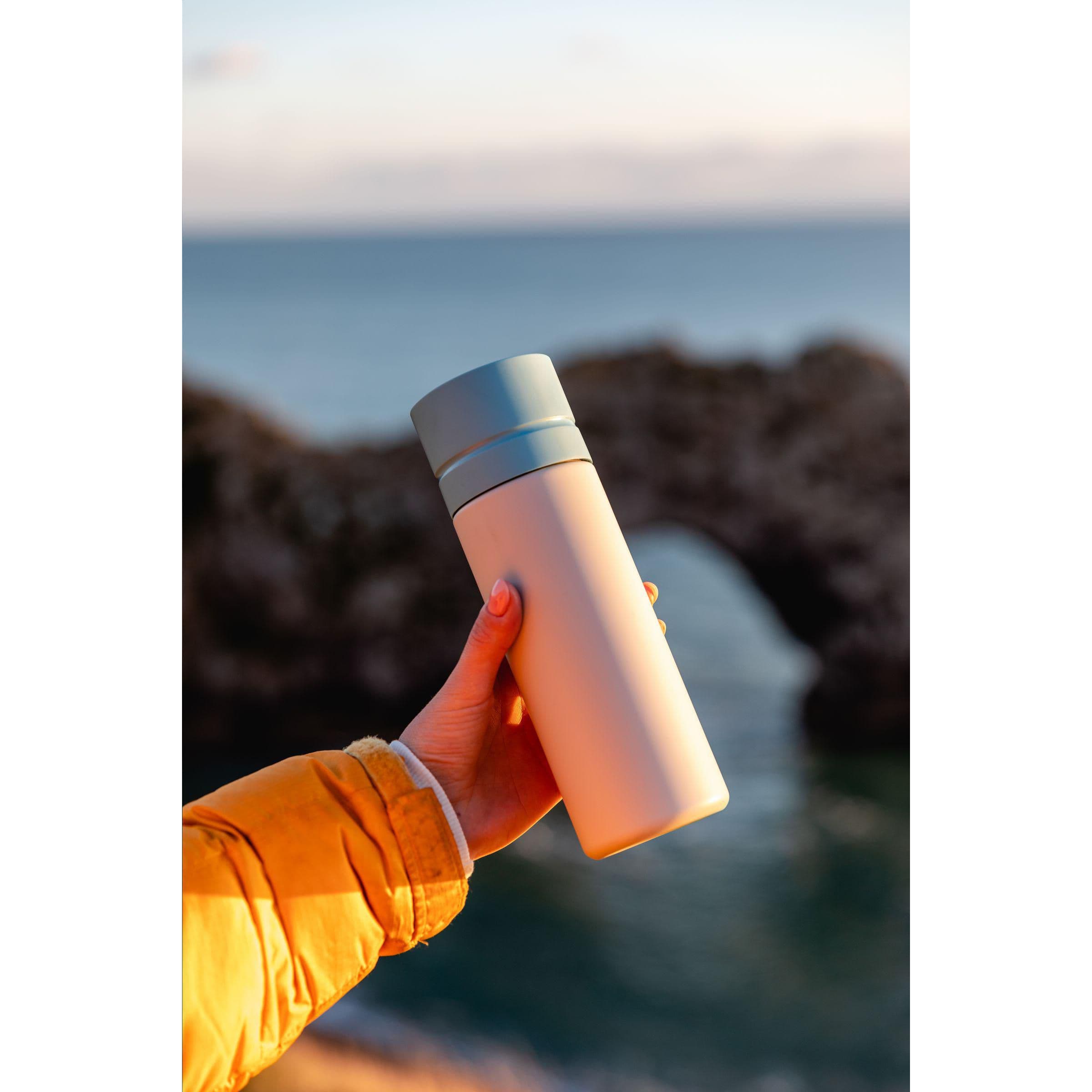Bouteille Circular&Co réutilisable 600 ml en situation