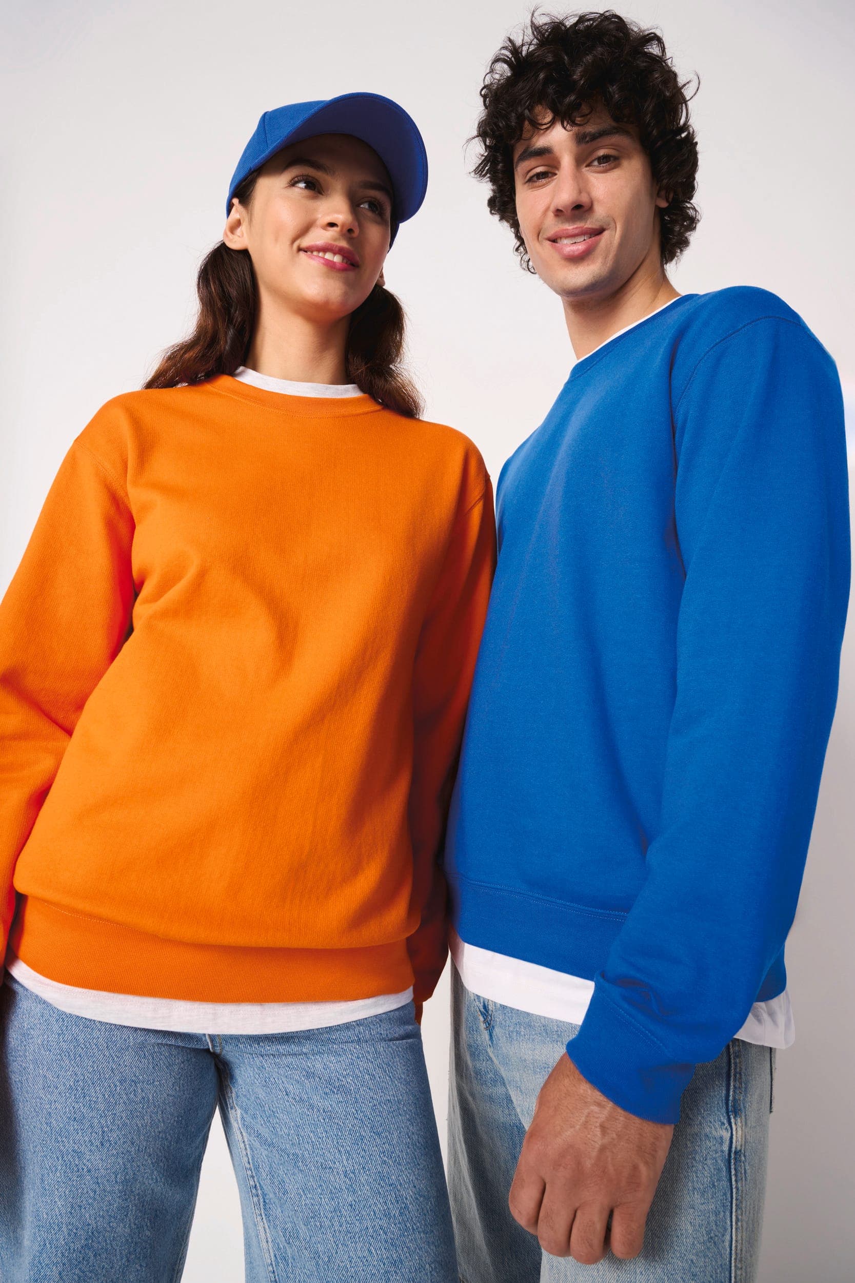 Sweat-shirt col rond unisexe en situation