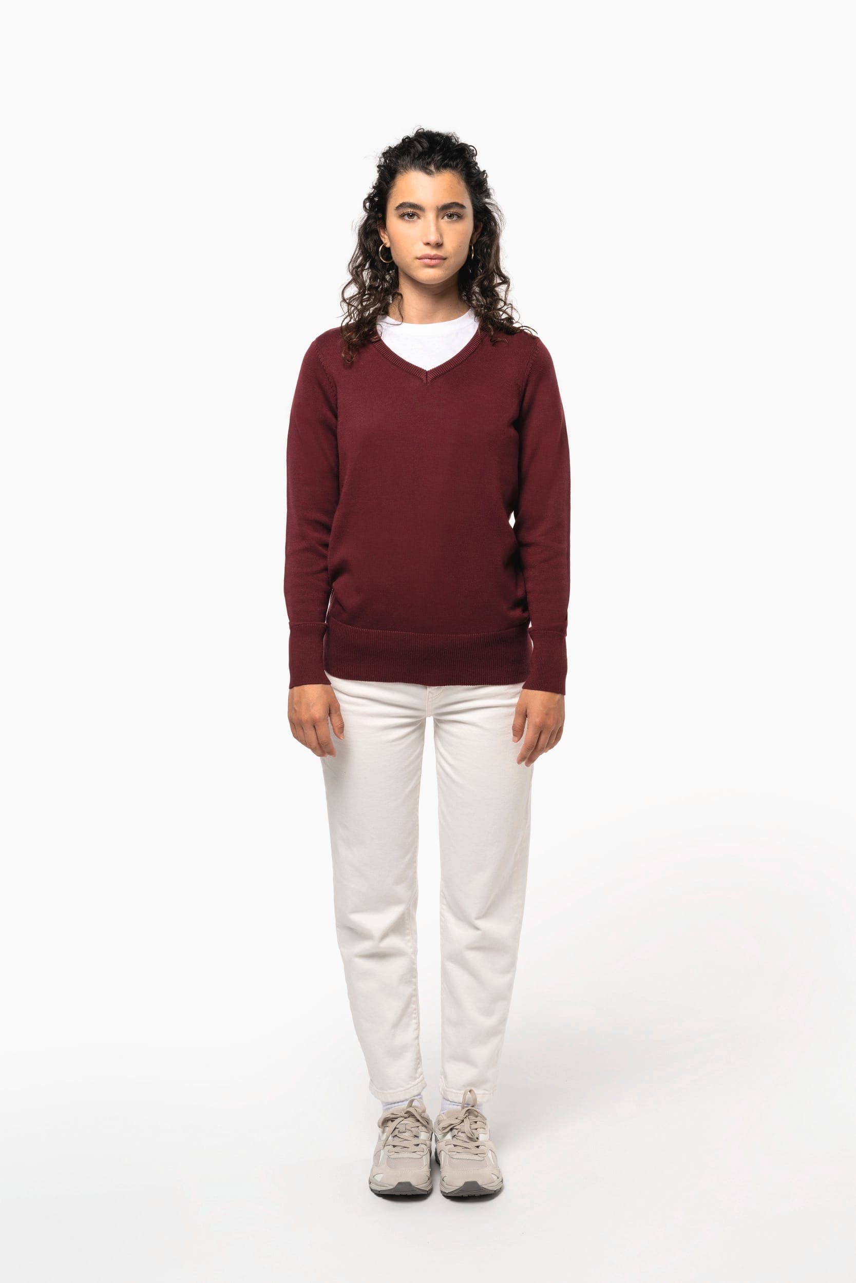Pull col V femme en situation