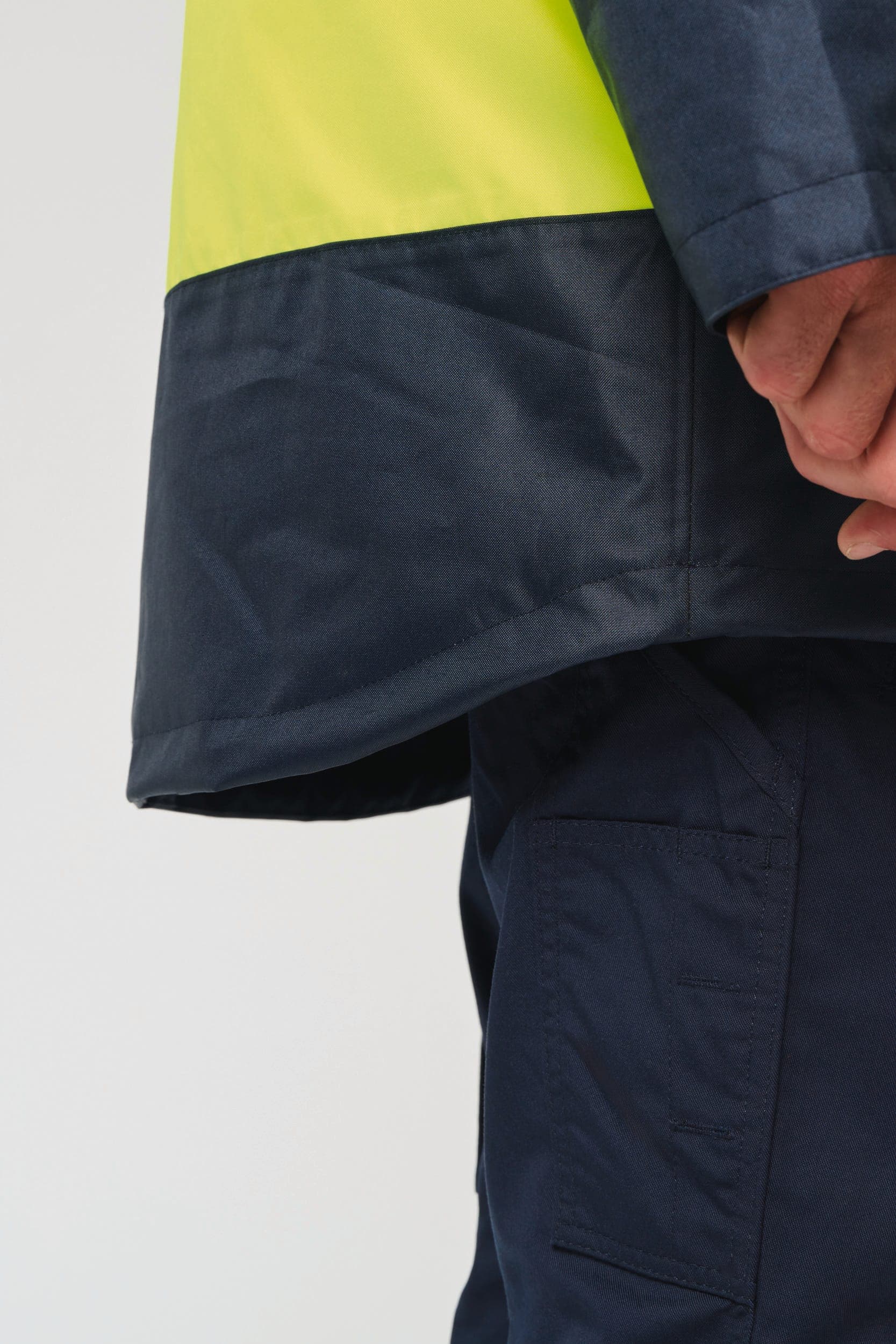 Parka de sécurité recyclée 4 en 1 unisexe en situation
