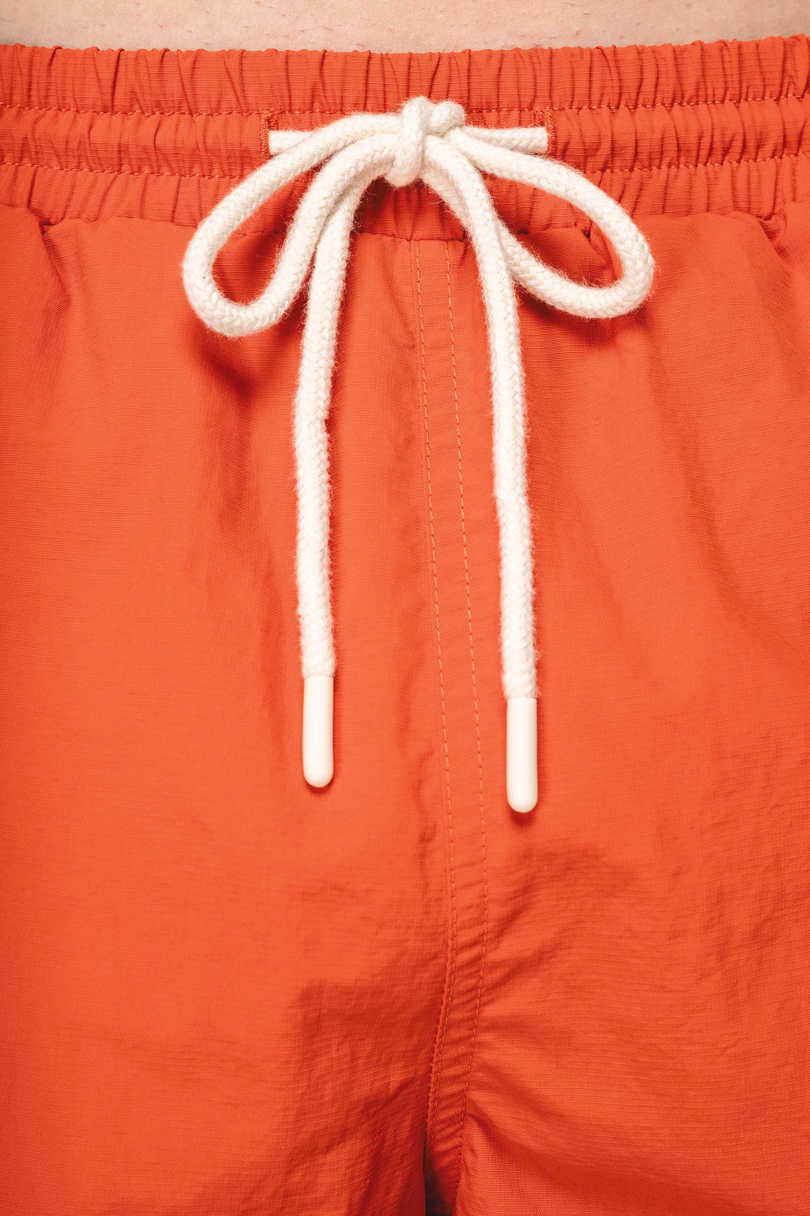 Short de bain écoresponsable homme en situation