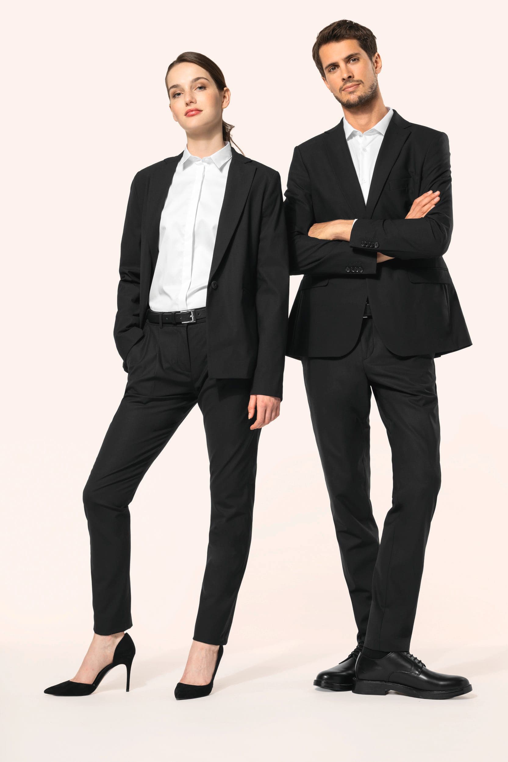 Pantalon City femme en situation