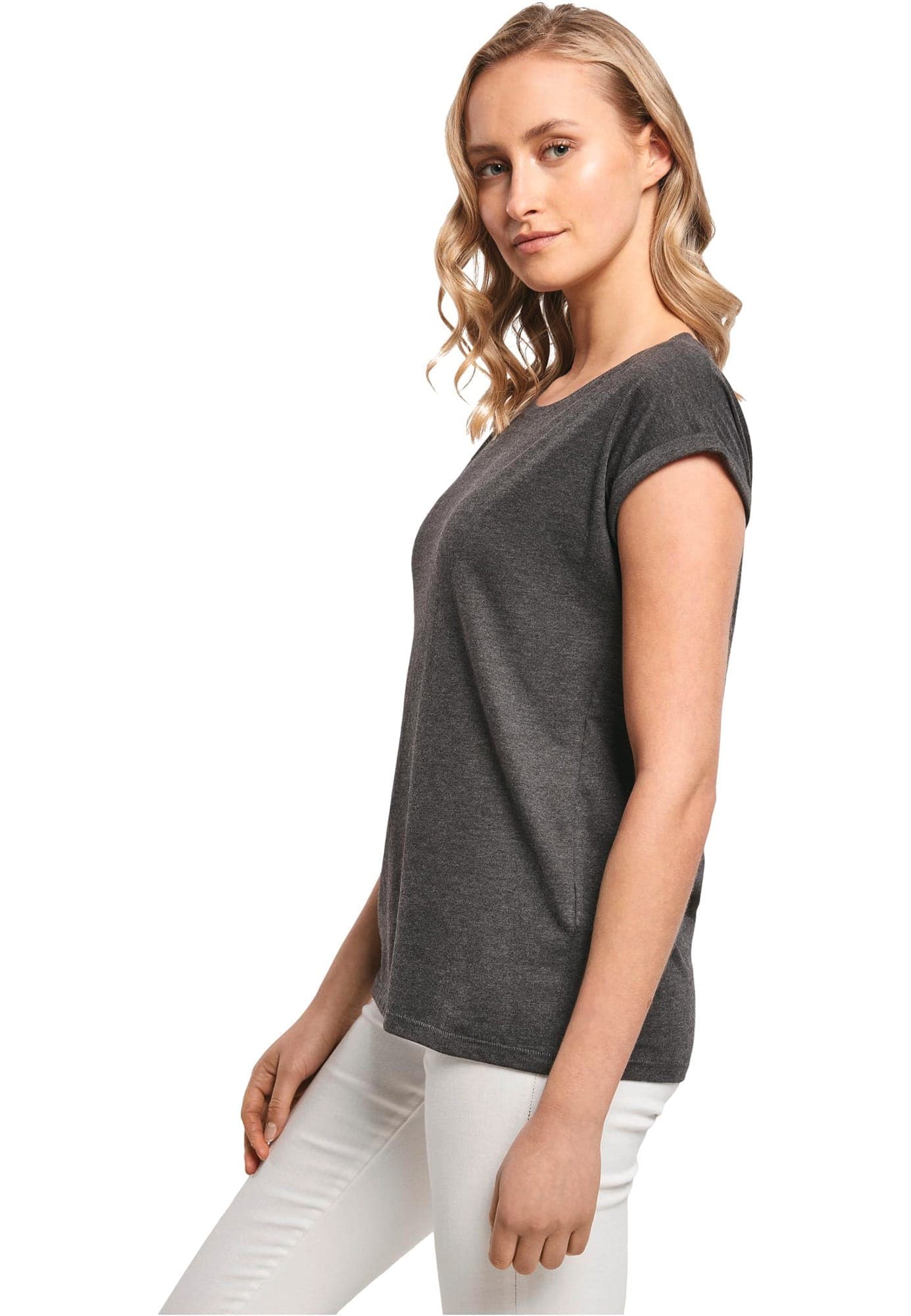 T-shirt manches à revers femme en situation