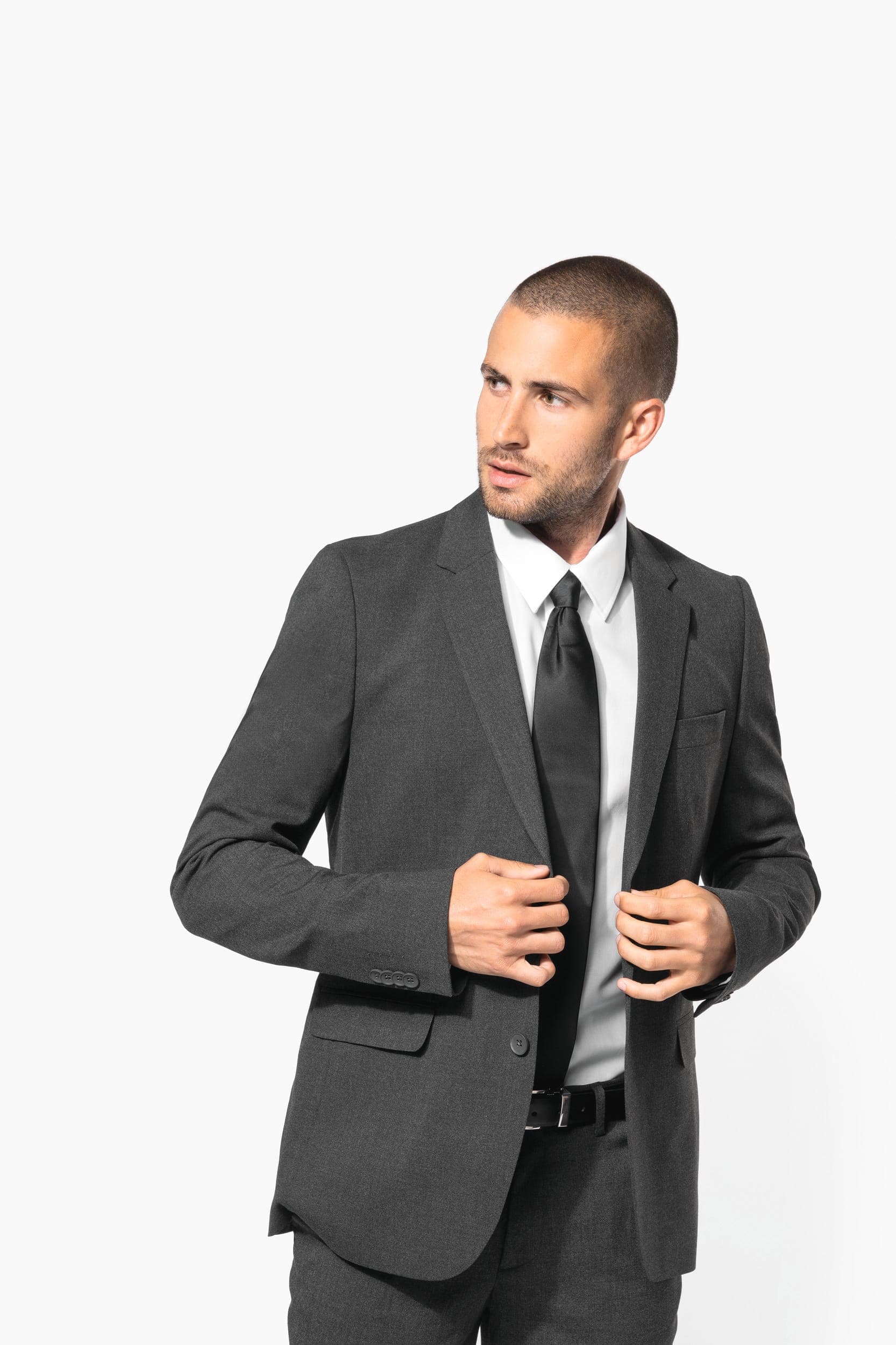 Pantalon homme en situation