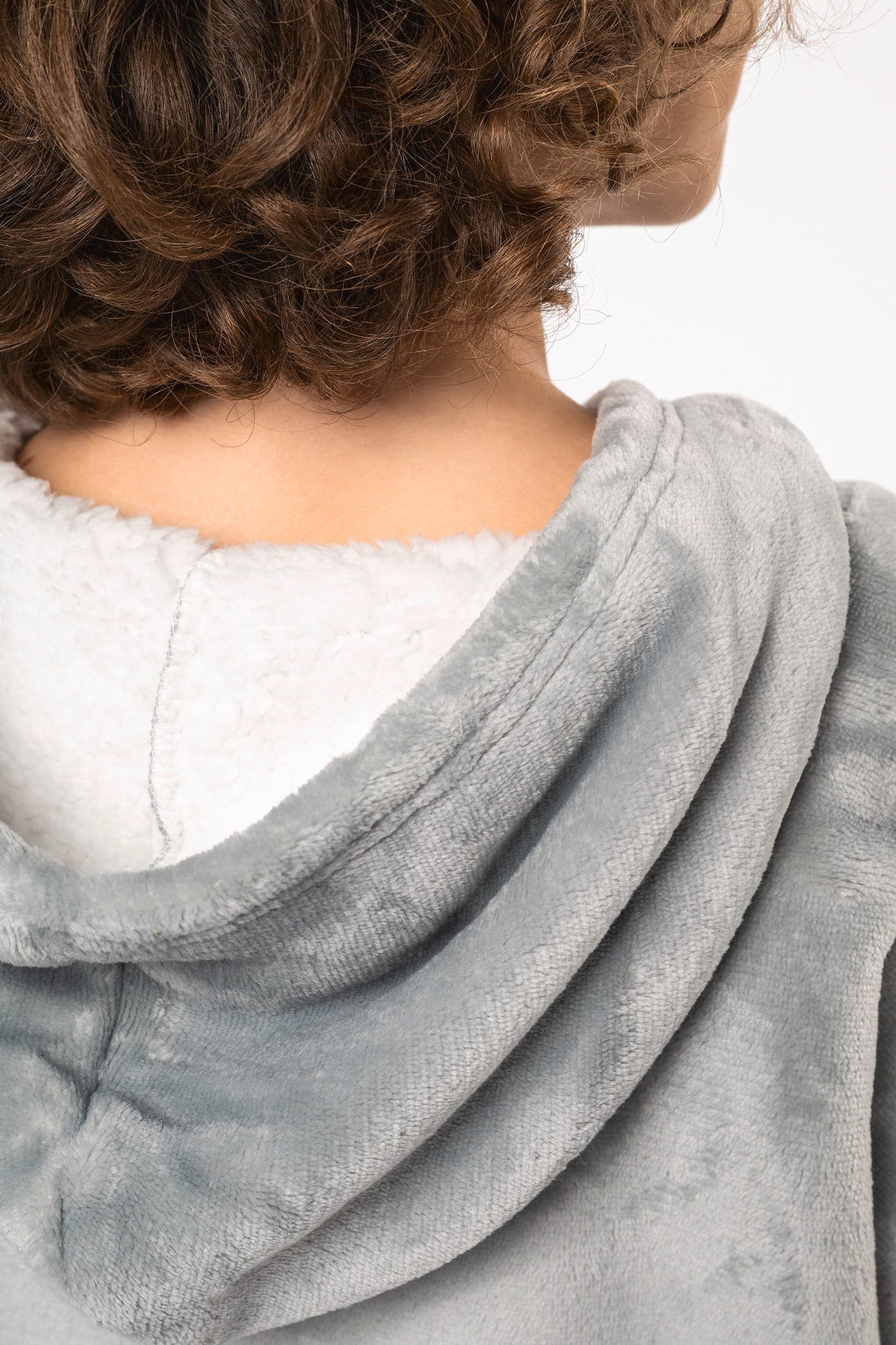 Plaid poncho enfant en situation