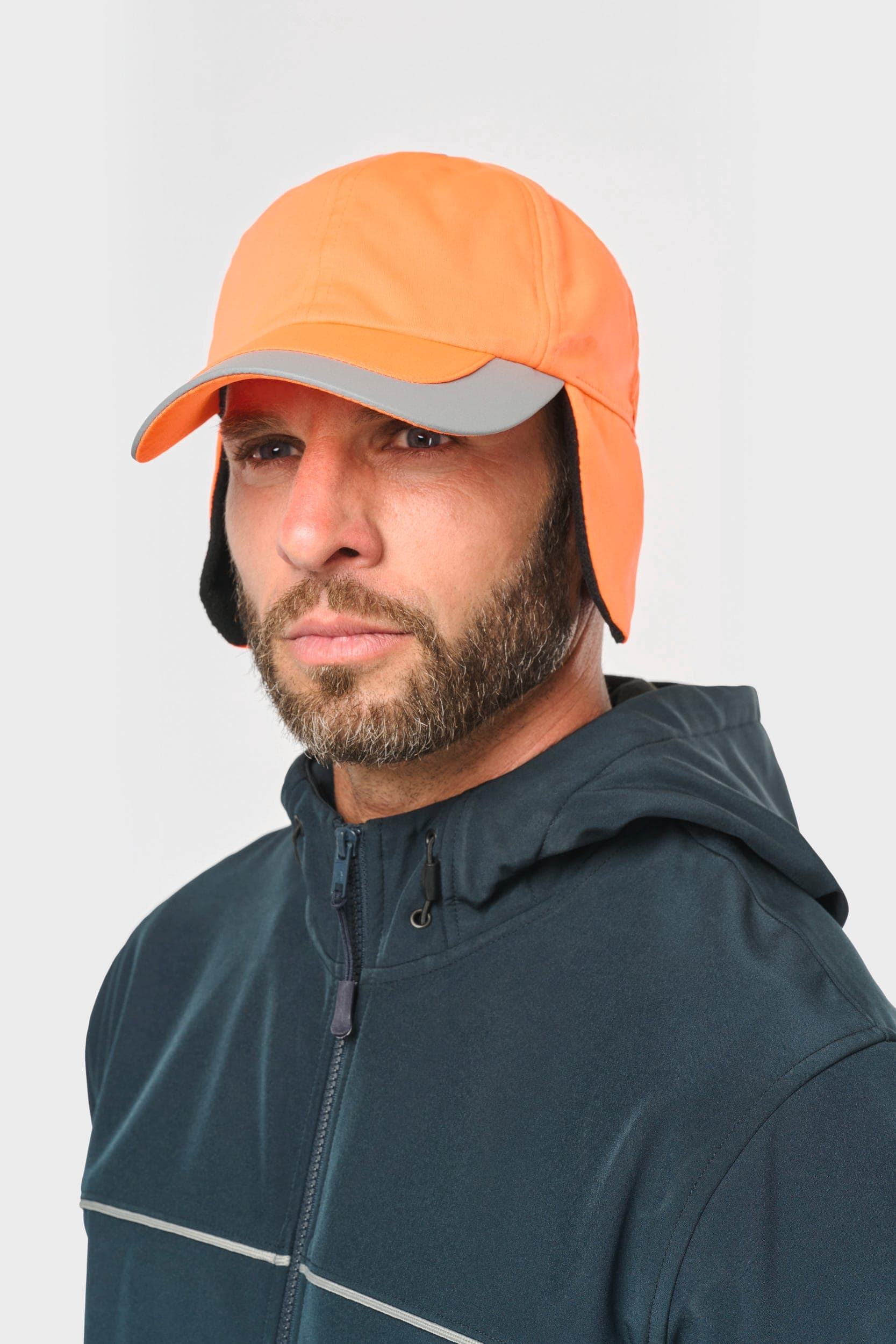 Casquette hiver fluorescente - 6 panneaux en situation