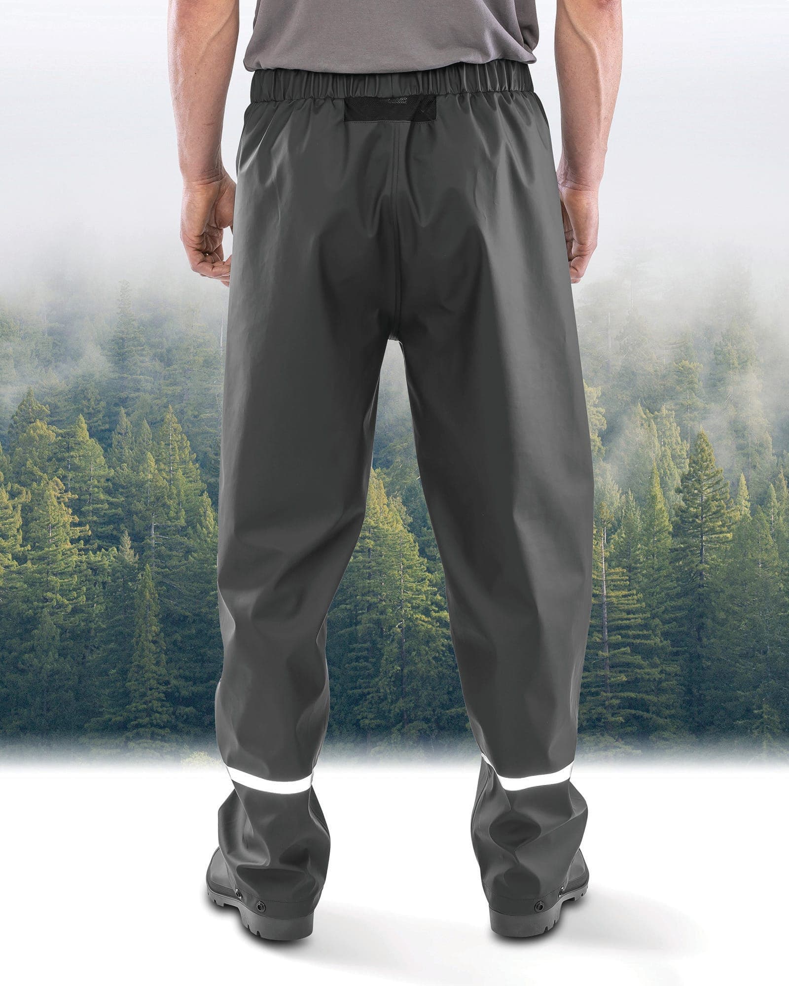 Pantalon Prism PU waterproof avec bandes réfléchissantes en situation