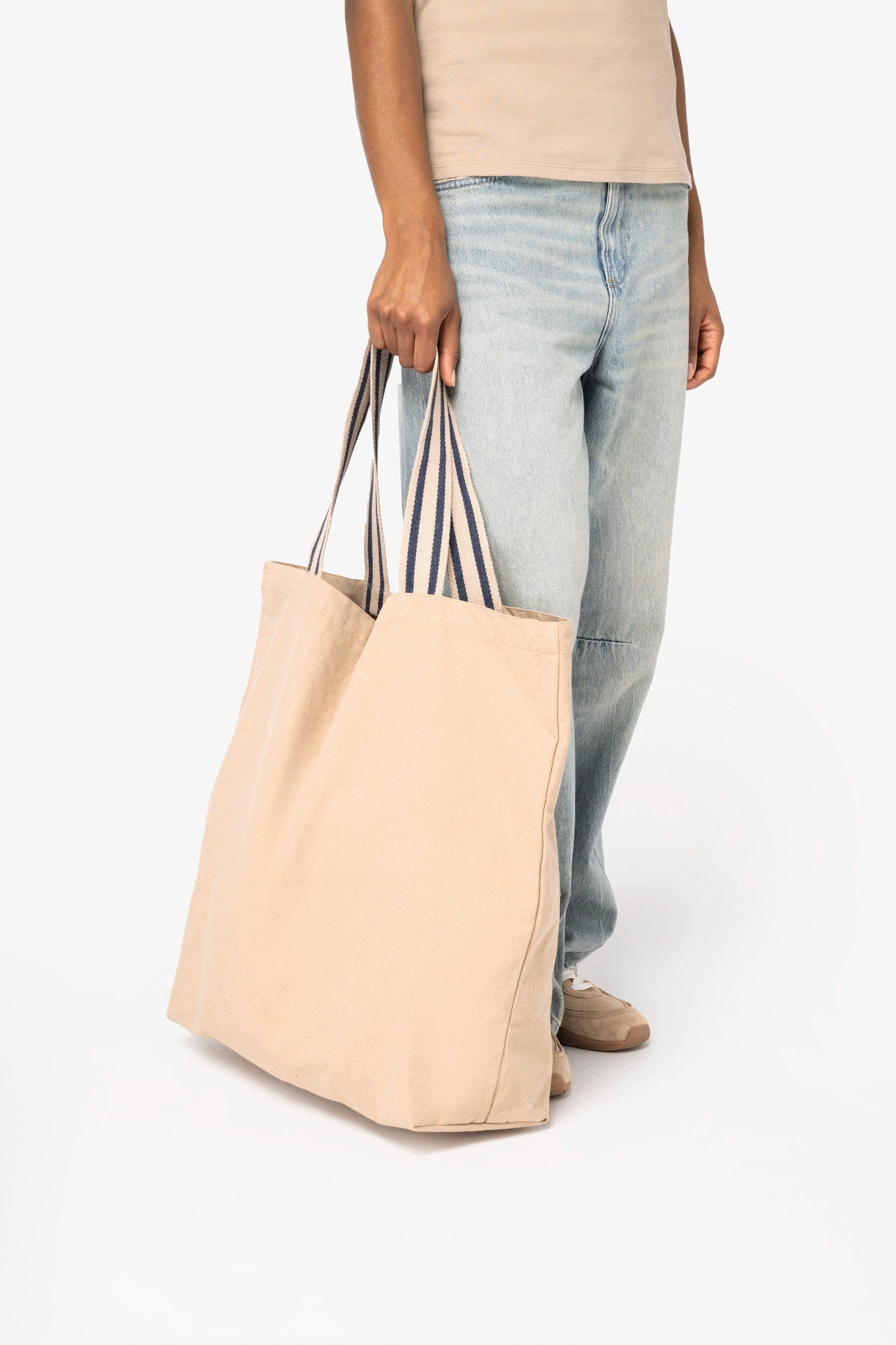 Grand sac shopping écoresponsable en situation